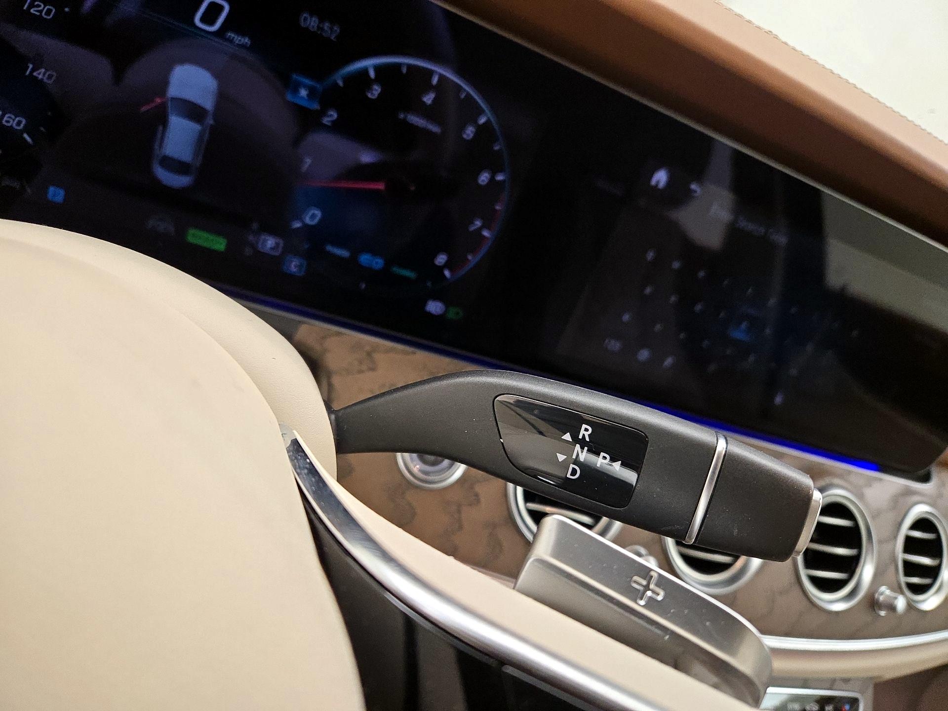 Thumbnail: 2022 Mercedes-Benz E-Class - 18