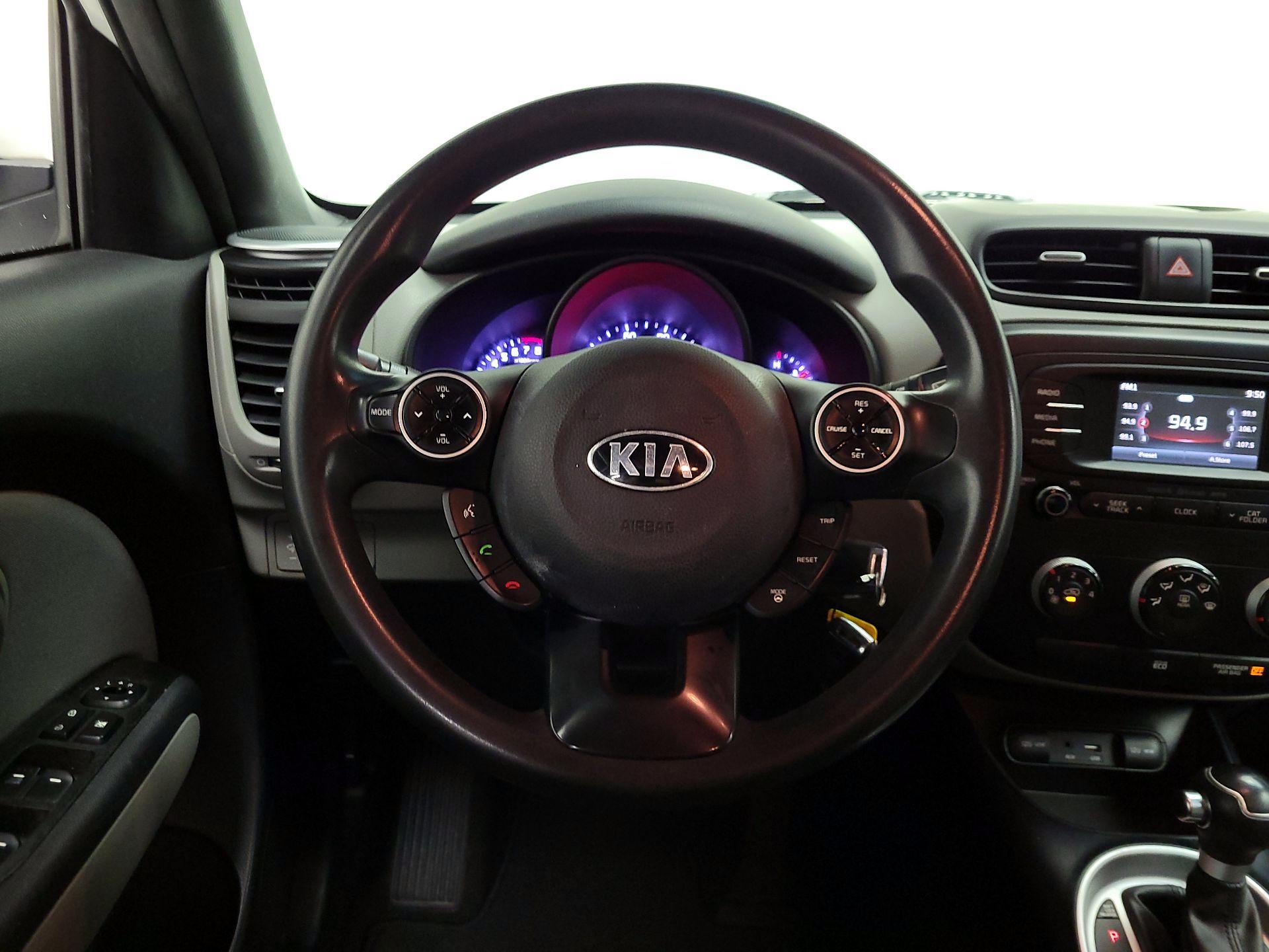 Thumbnail: 2016 Kia Soul - 10