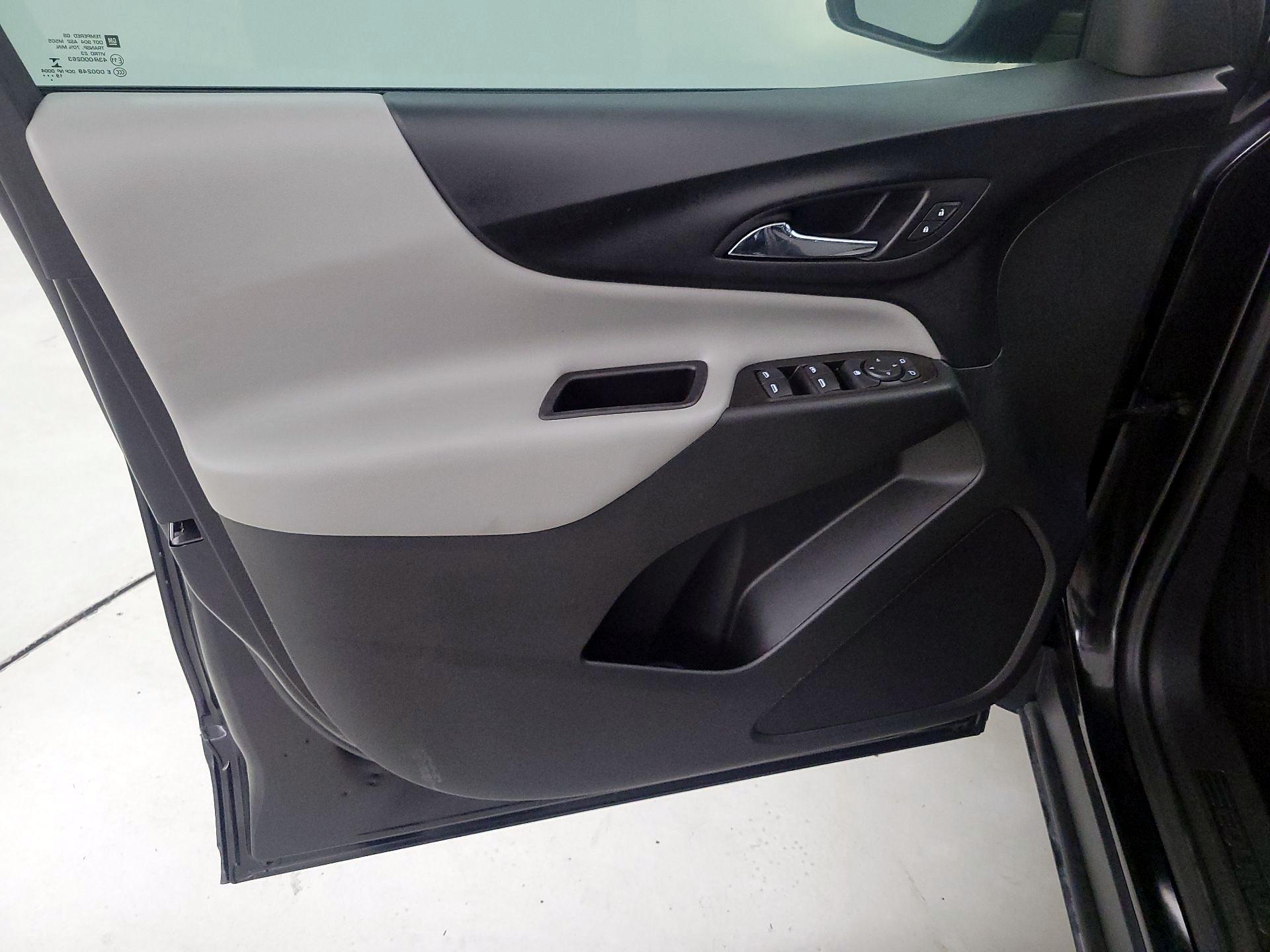 Thumbnail: 2020 Chevrolet Equinox - 12