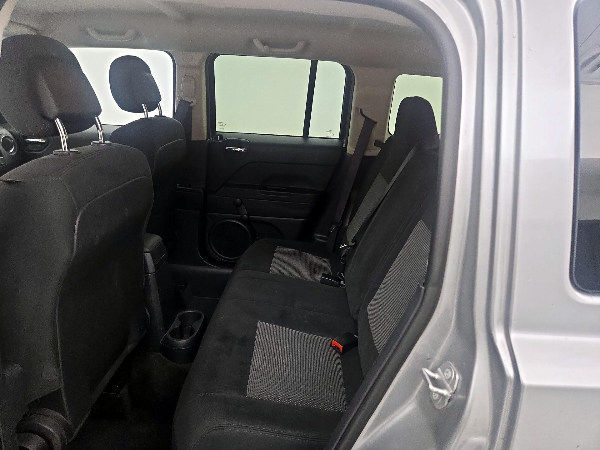 Thumbnail: 2017 Jeep Patriot - 17