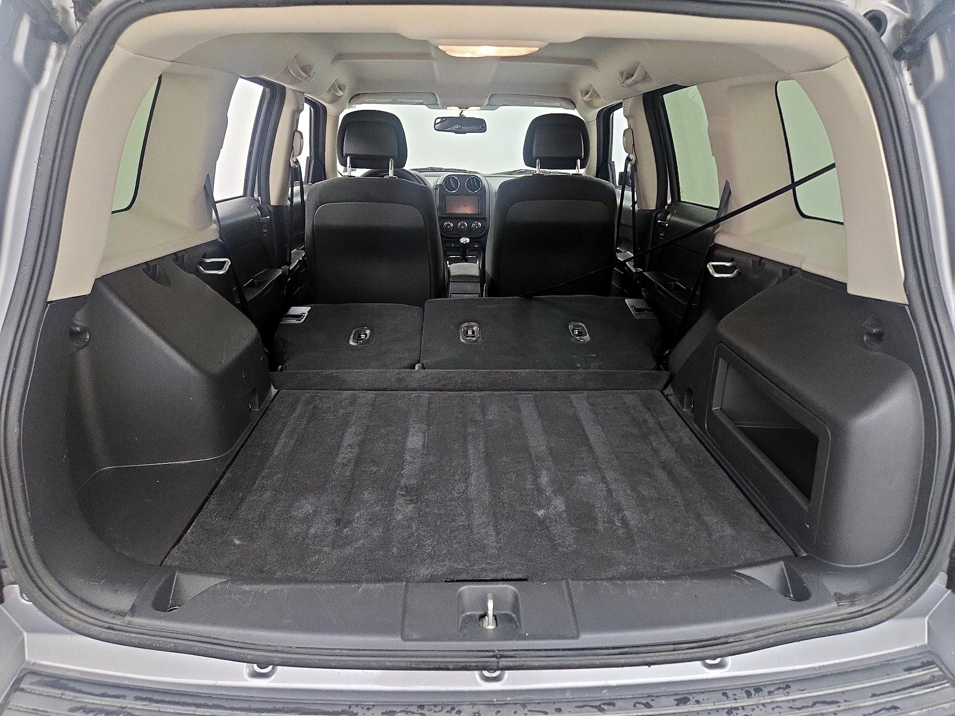 Thumbnail: 2017 Jeep Patriot - 19