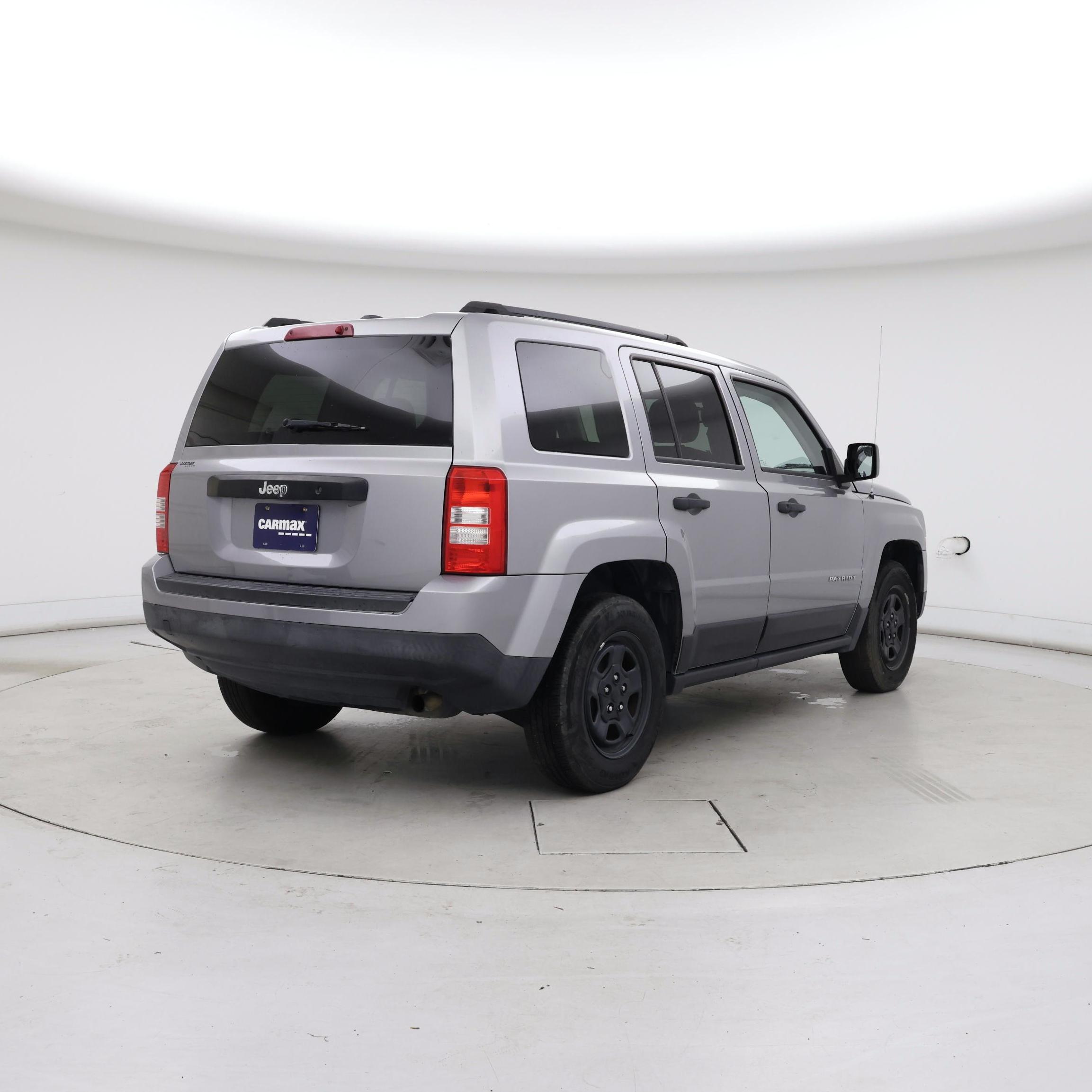 Thumbnail: 2017 Jeep Patriot - 8