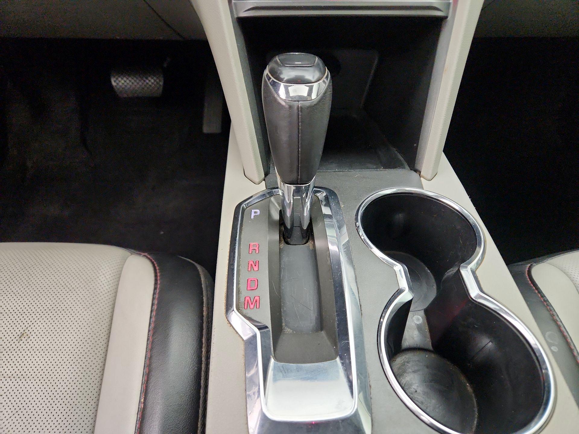 Thumbnail: 2016 GMC Terrain - 16