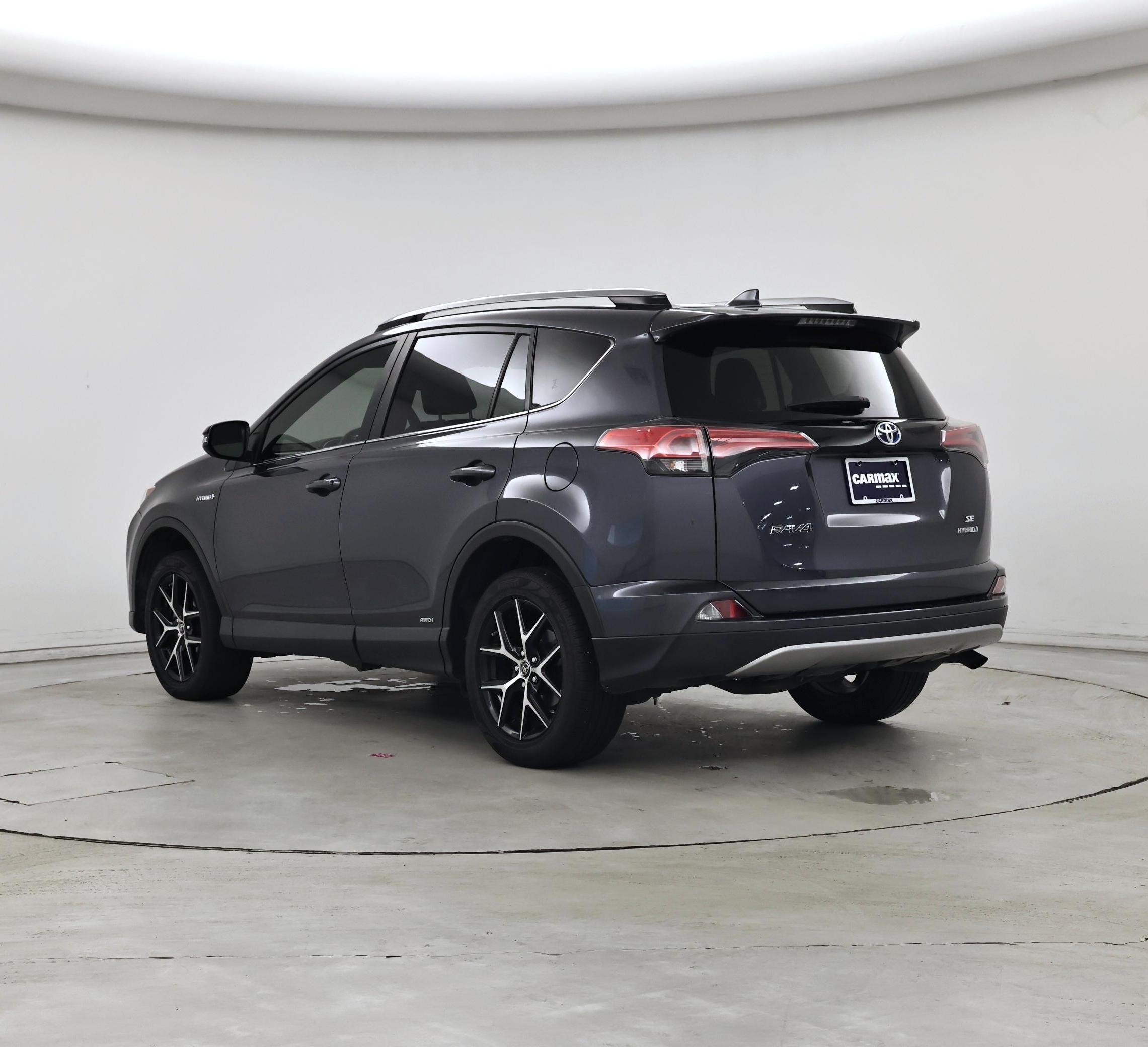 Thumbnail: 2018 Toyota RAV4 - 2