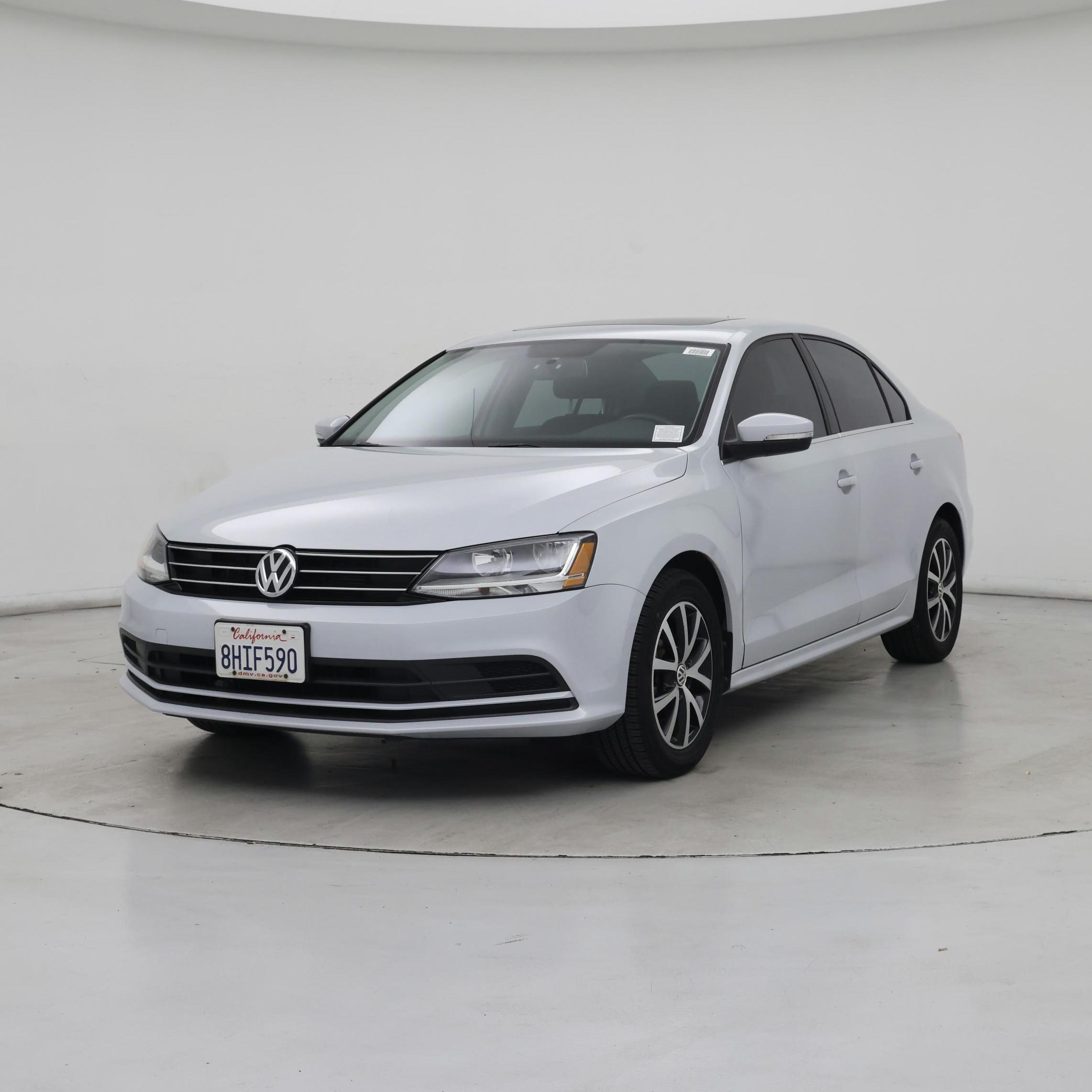 Thumbnail: 2017 Volkswagen Jetta - 4