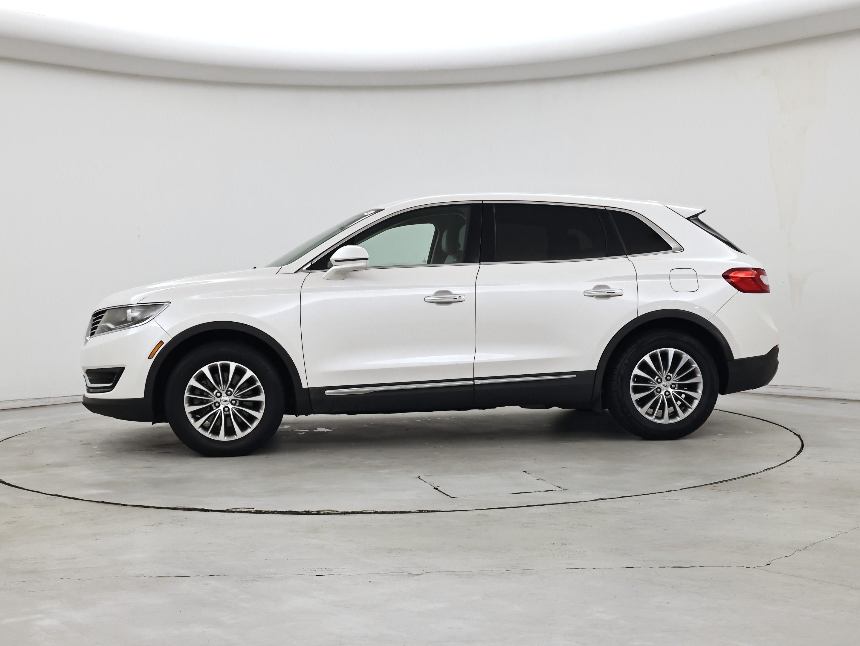 Thumbnail: 2016 Lincoln MKX - 3