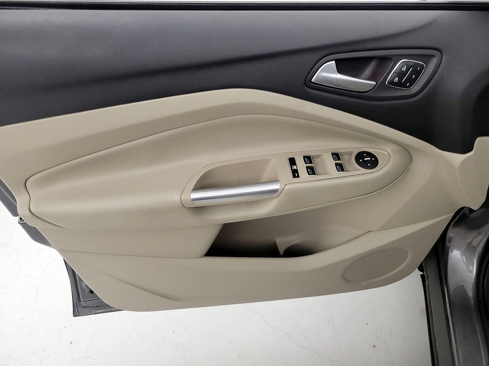 Thumbnail: 2014 Ford Escape - 12