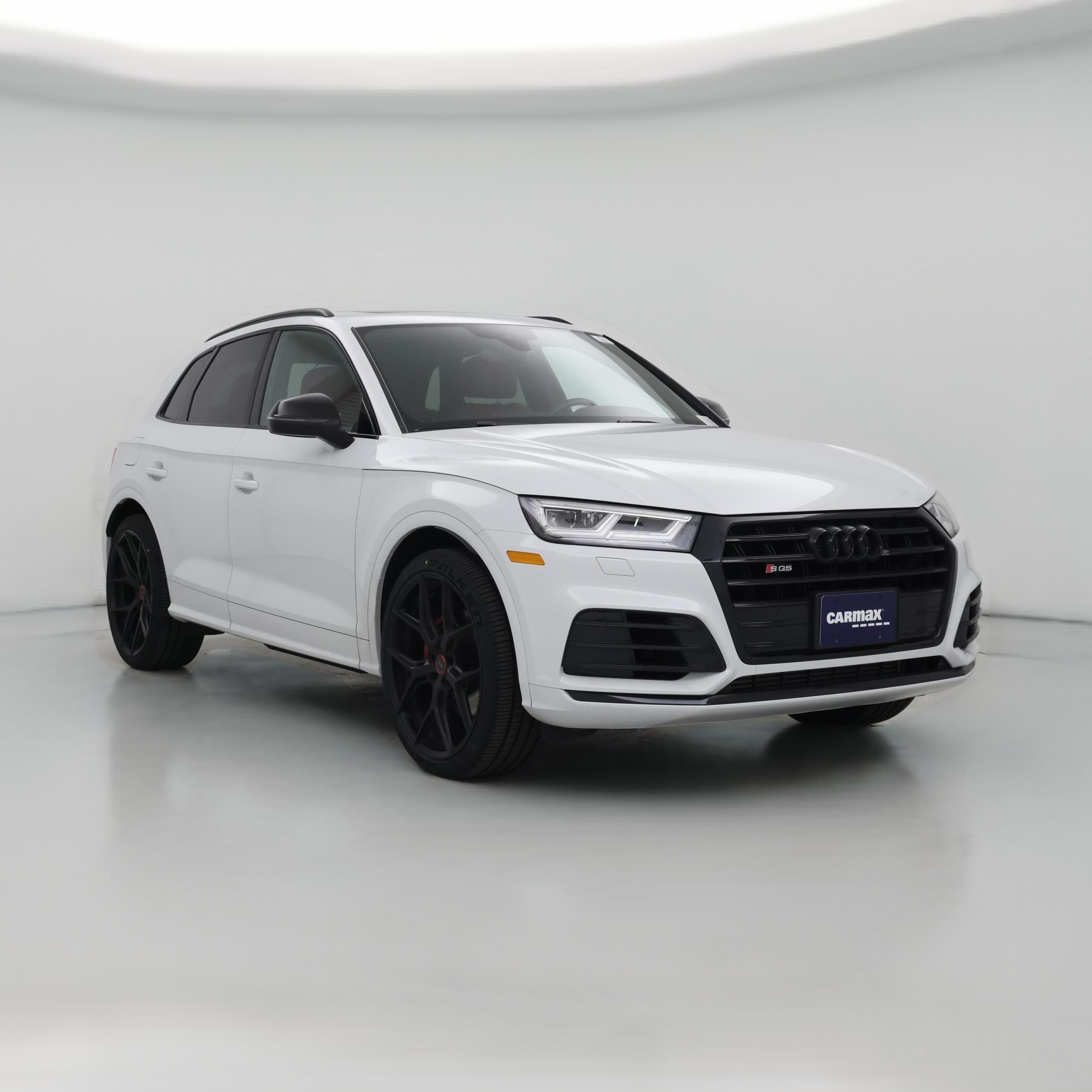 Thumbnail: 2019 Audi SQ5 - 1