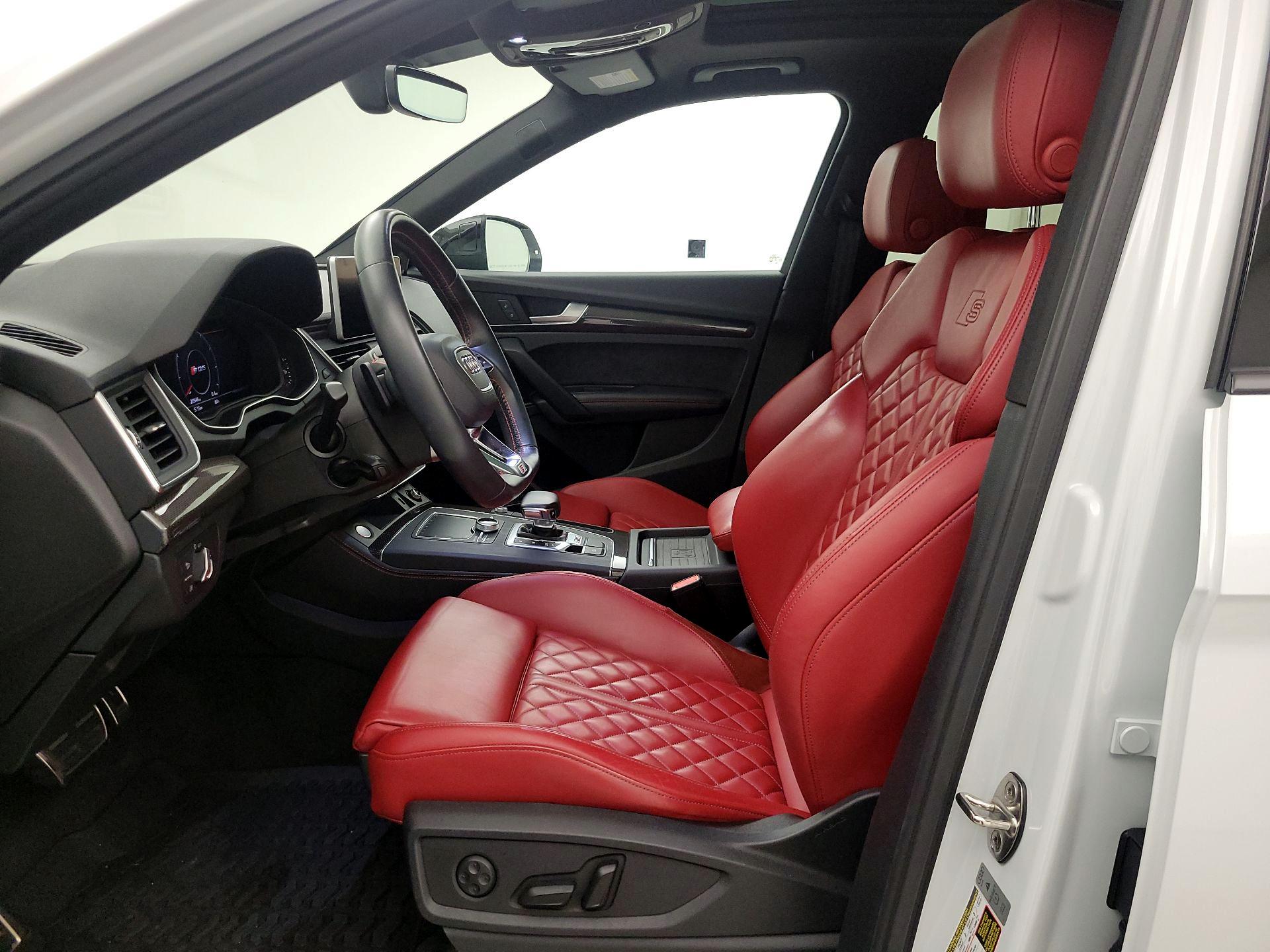 Thumbnail: 2019 Audi SQ5 - 11