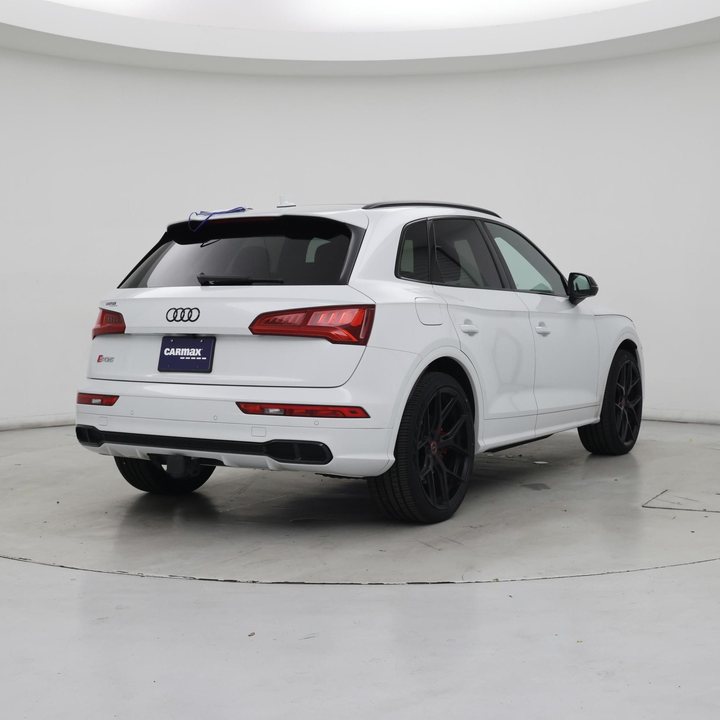 Thumbnail: 2019 Audi SQ5 - 8