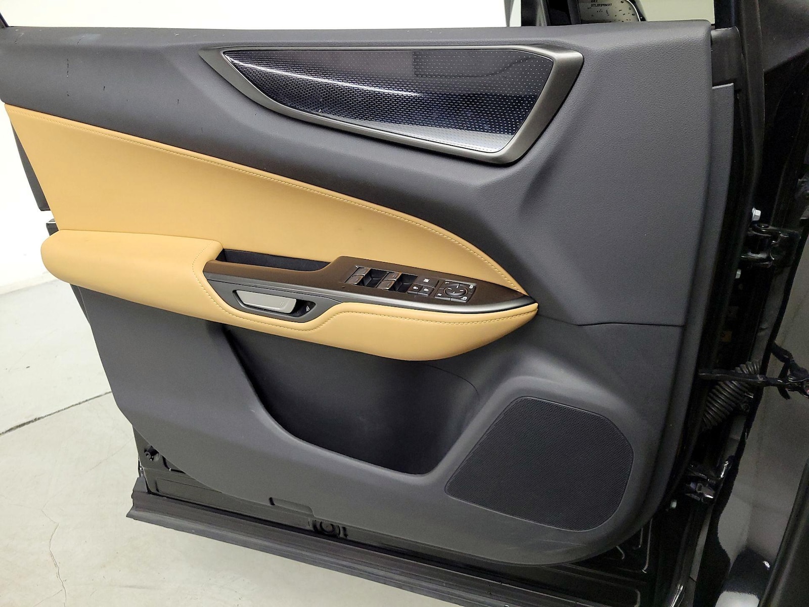 2023 Lexus NX 250 - Photo 13