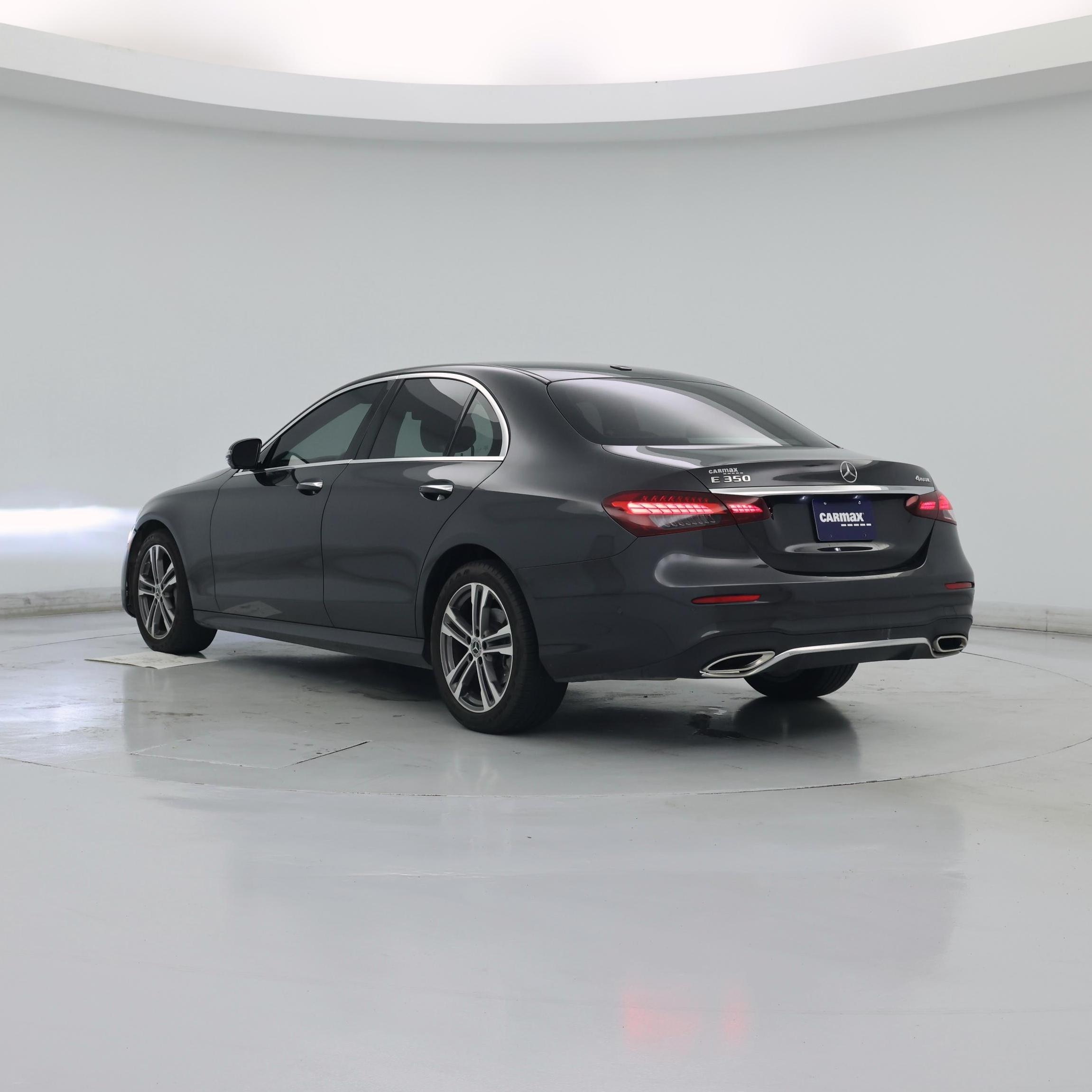 Thumbnail: 2023 Mercedes-Benz E-Class - 2