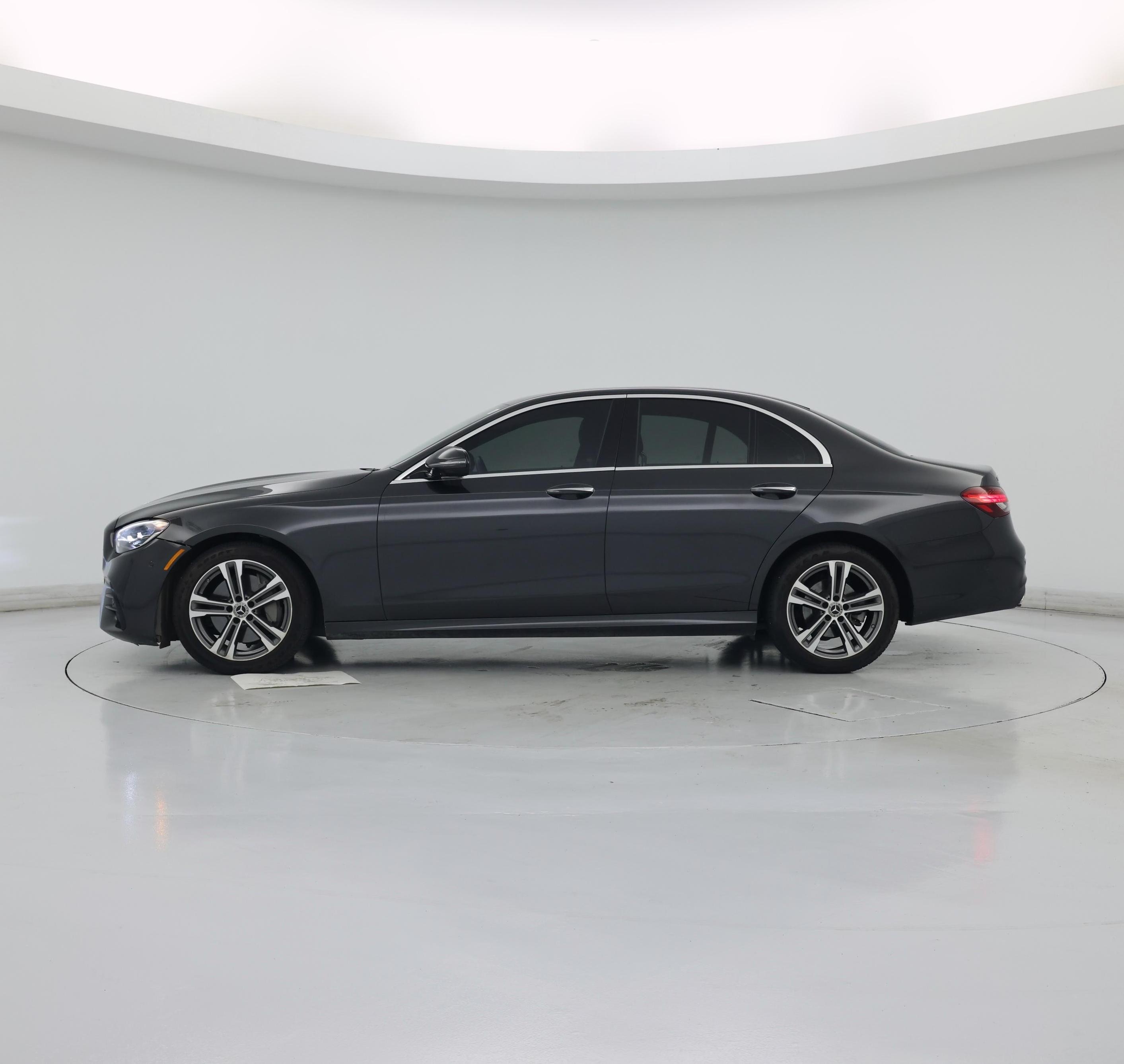 Thumbnail: 2023 Mercedes-Benz E-Class - 3