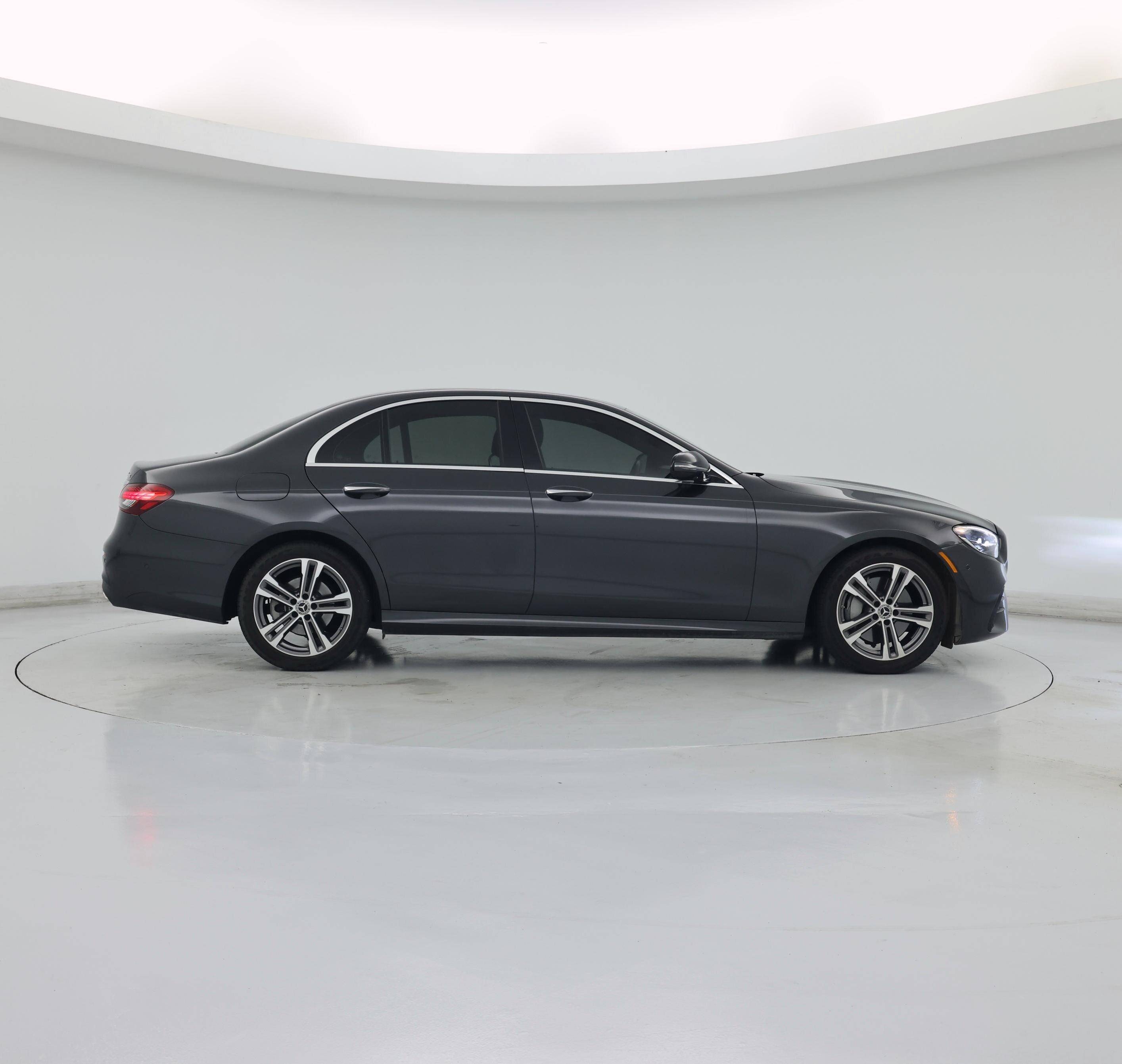 Thumbnail: 2023 Mercedes-Benz E-Class - 7