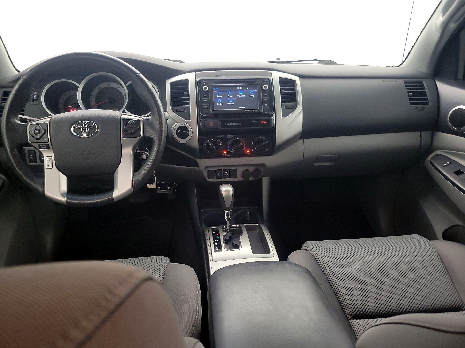 Thumbnail: 2015 Toyota Tacoma - 9