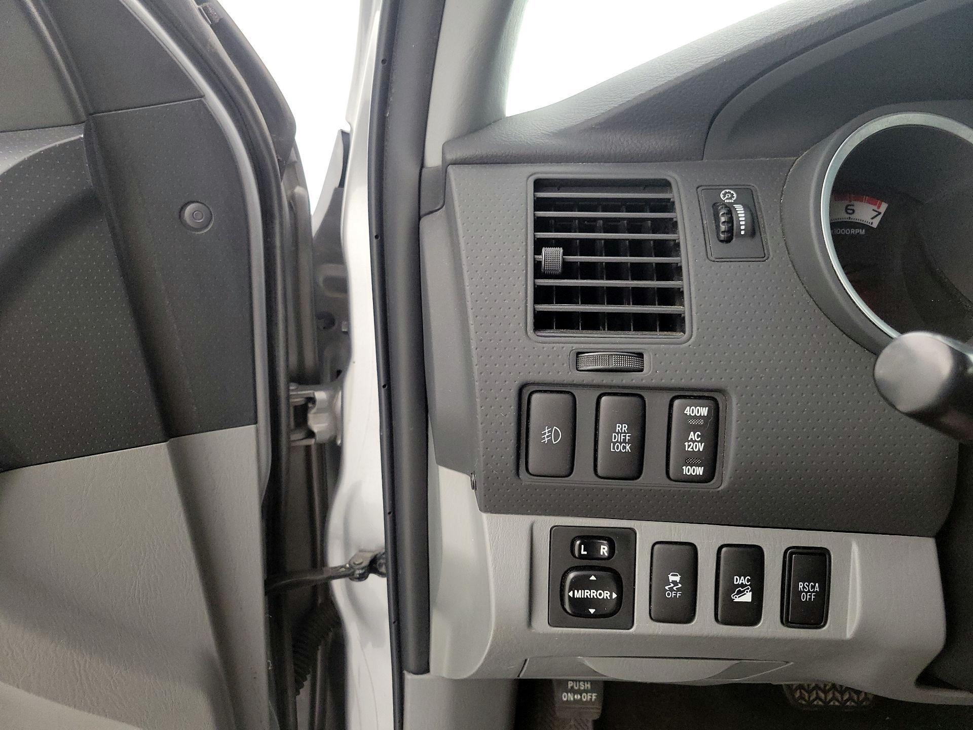Thumbnail: 2015 Toyota Tacoma - 13