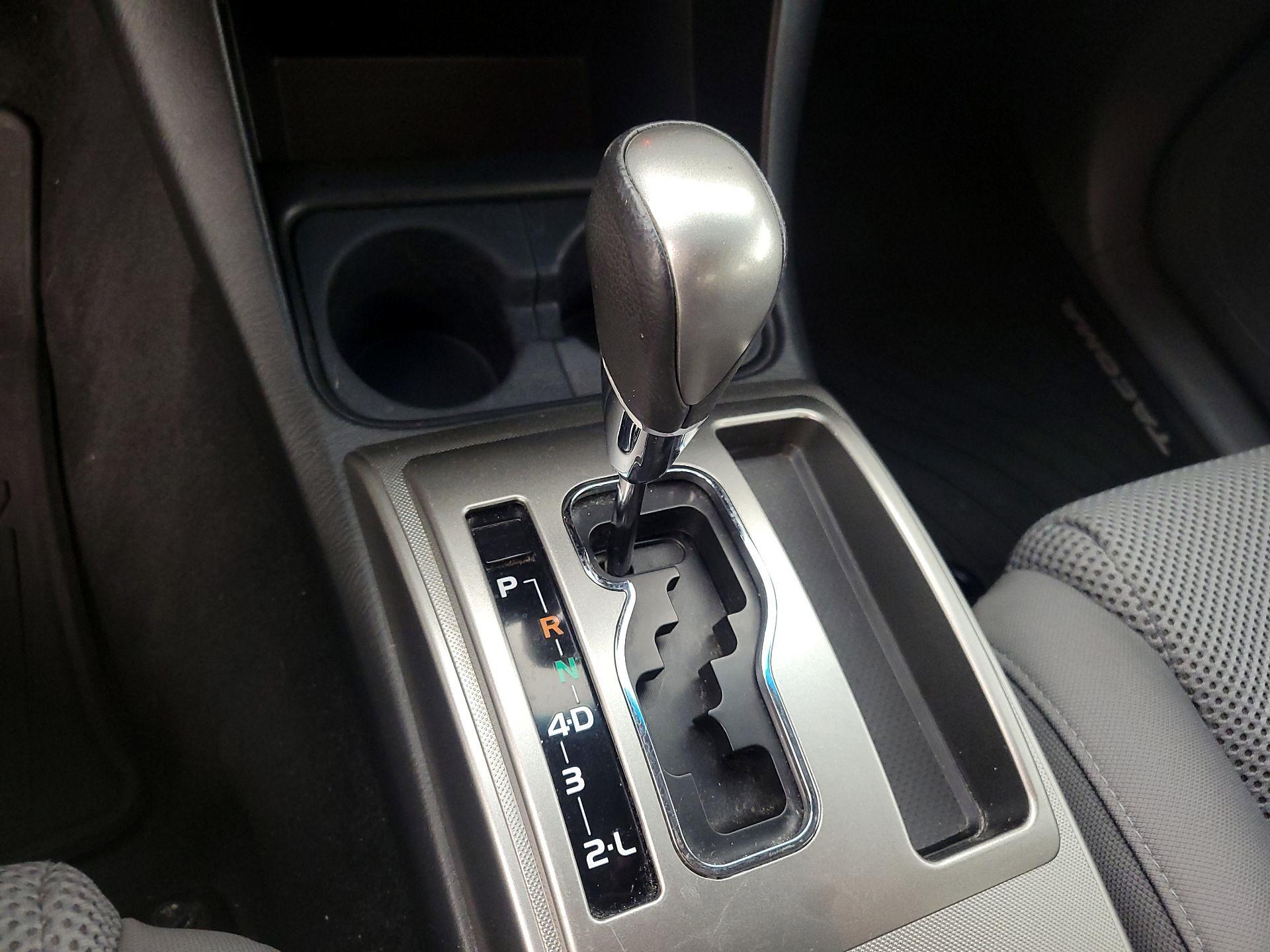 Thumbnail: 2015 Toyota Tacoma - 17