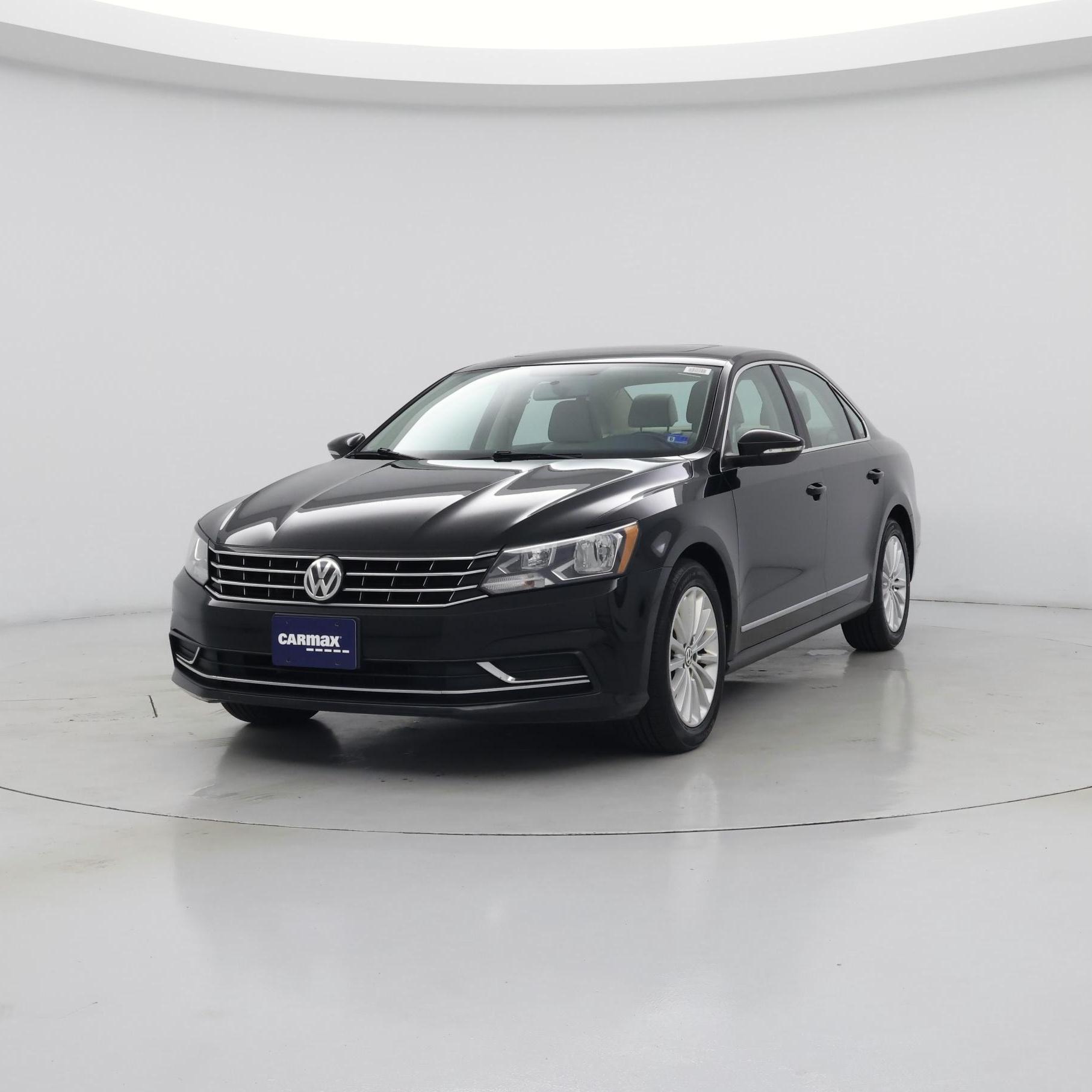 Thumbnail: 2016 Volkswagen Passat - 4
