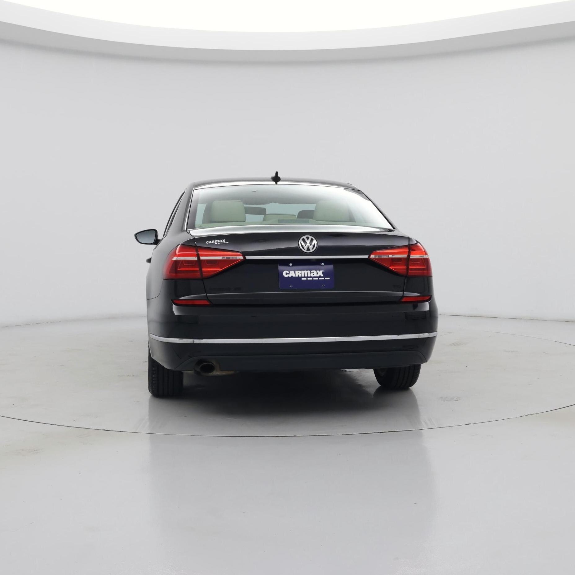 Thumbnail: 2016 Volkswagen Passat - 6