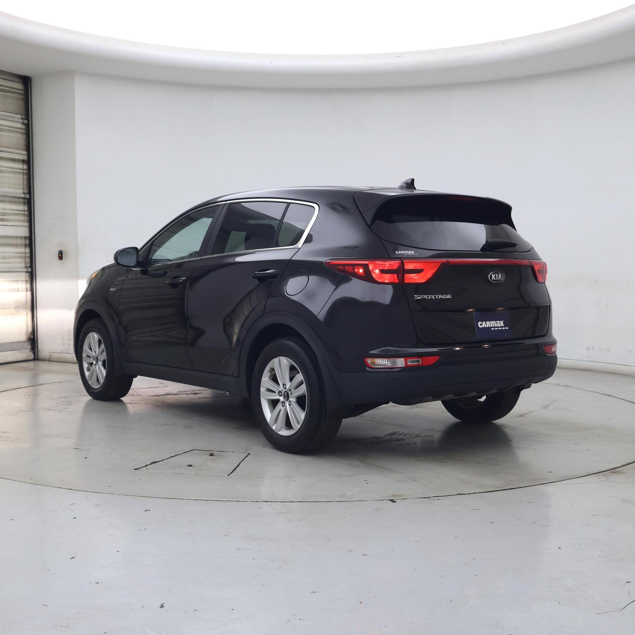 Thumbnail: 2019 Kia Sportage - 2