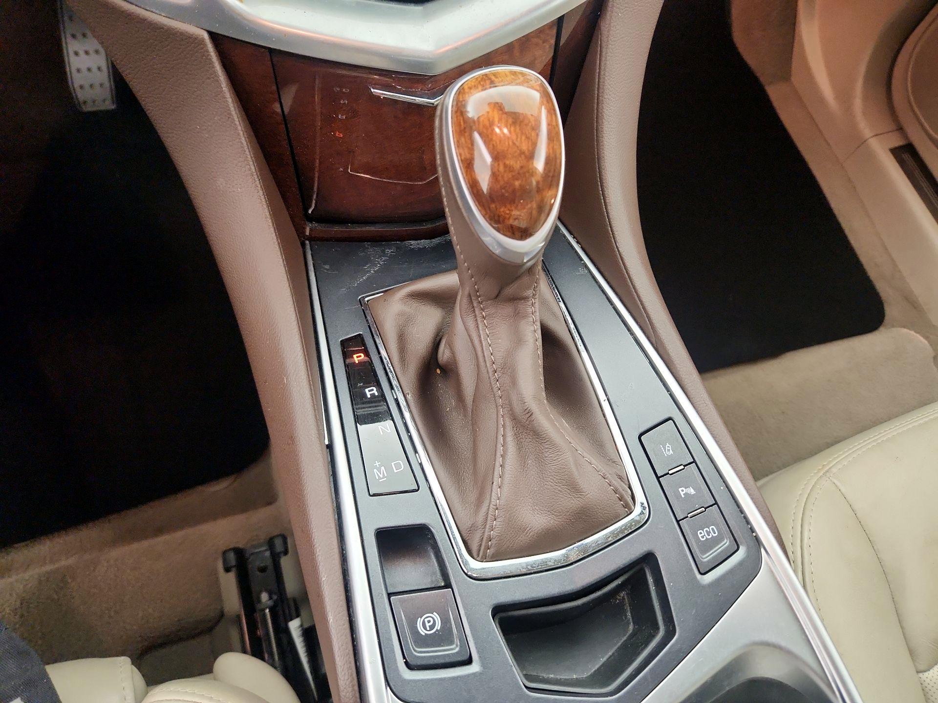 Thumbnail: 2015 Cadillac SRX - 16