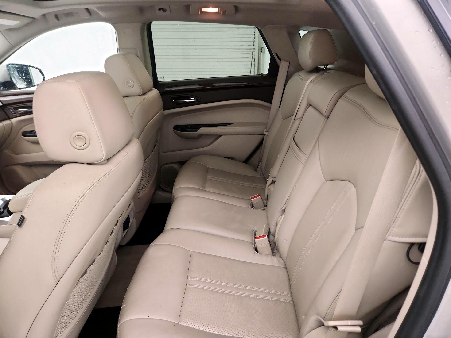 Thumbnail: 2015 Cadillac SRX - 18