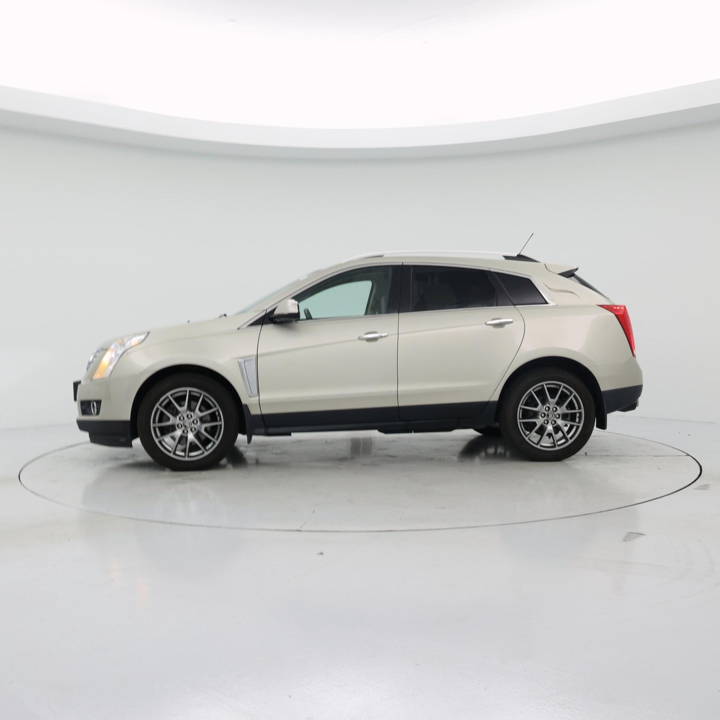 Thumbnail: 2015 Cadillac SRX - 3