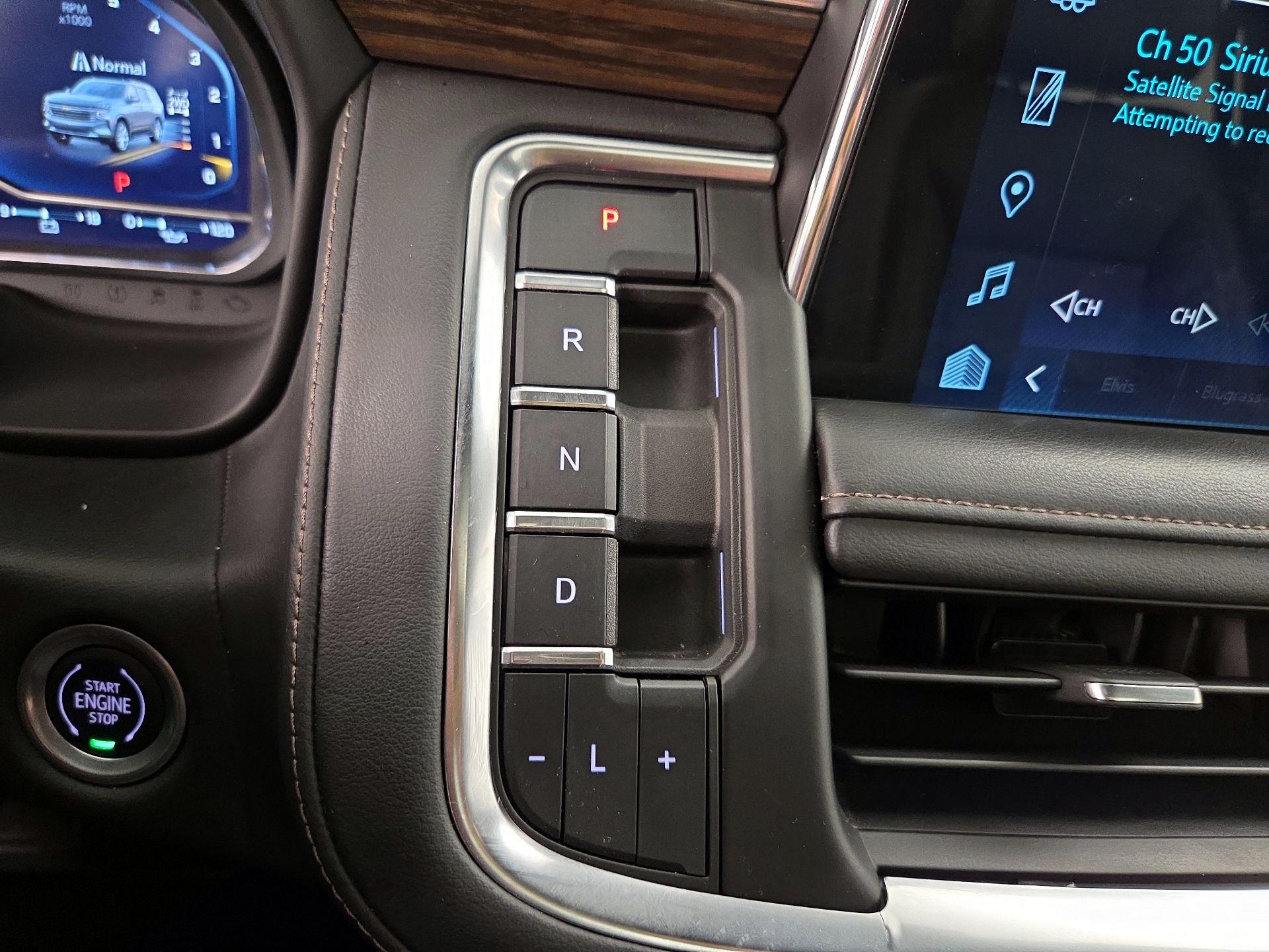 Thumbnail: 2022 Chevrolet Suburban - 17