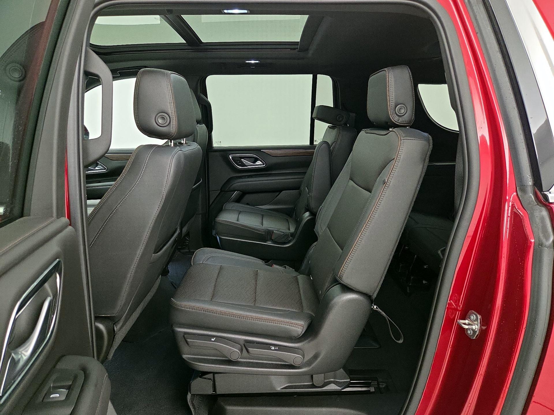 Thumbnail: 2022 Chevrolet Suburban - 20