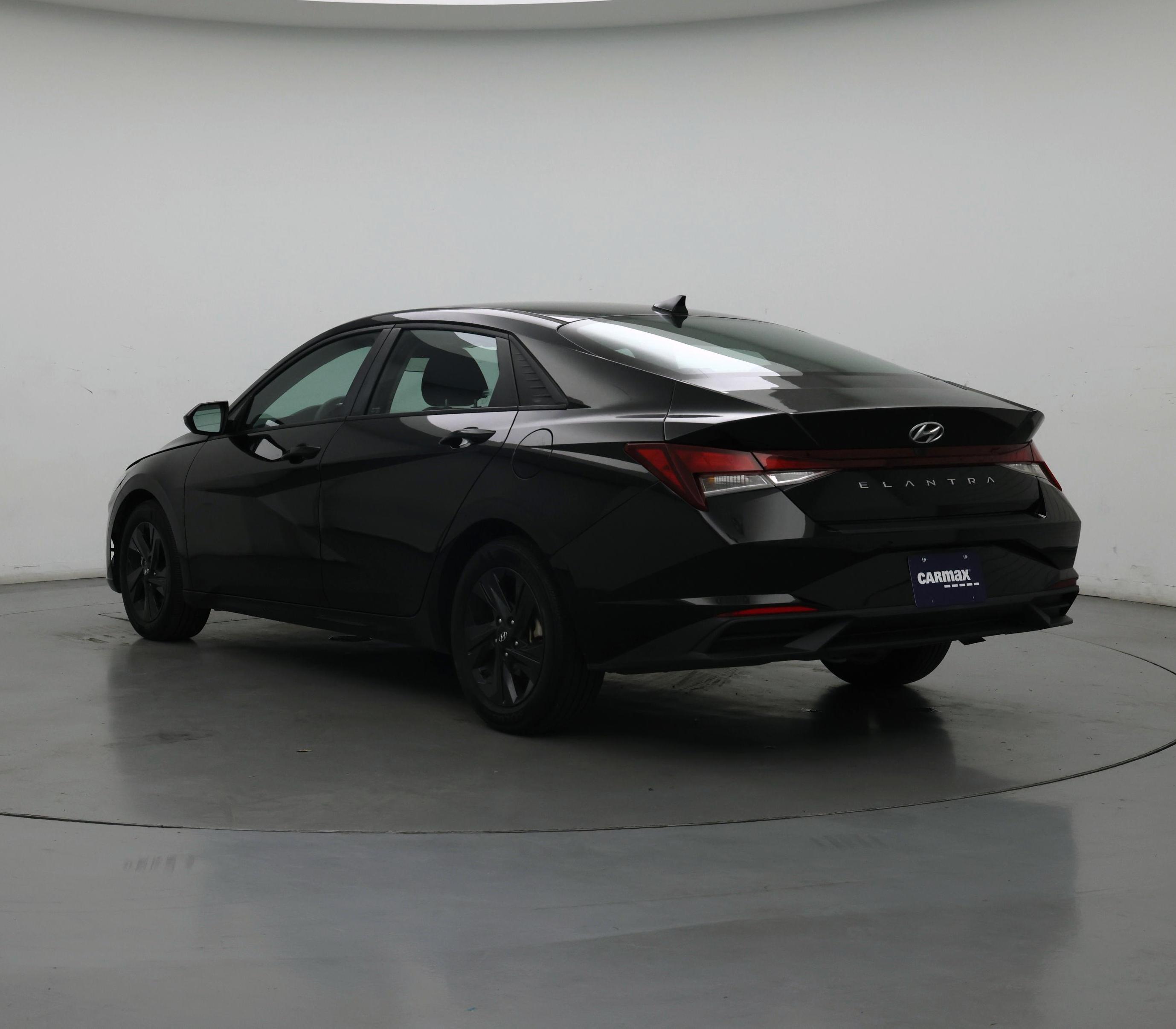Thumbnail: 2023 Hyundai Elantra - 2