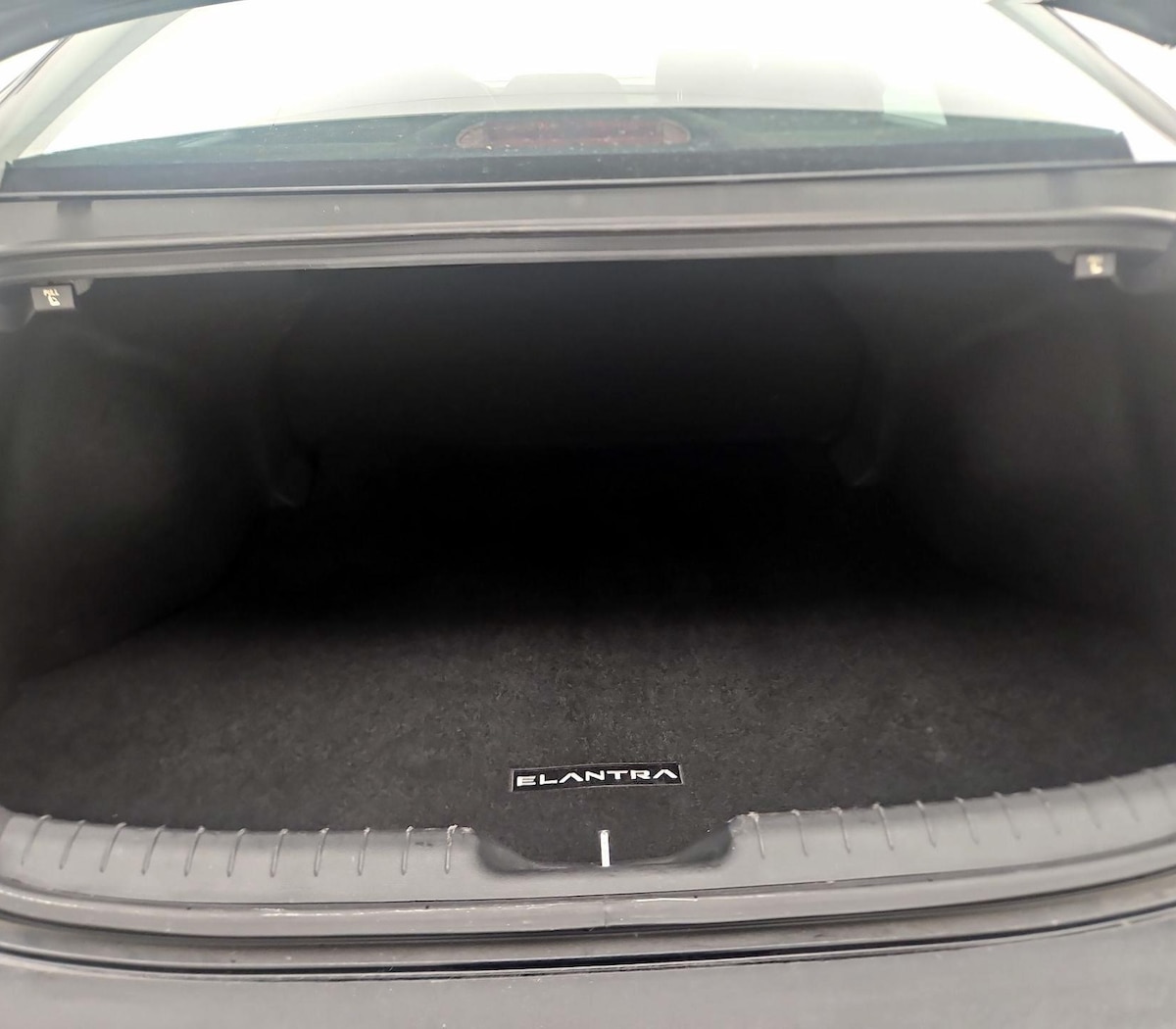 Trunk/Cargo (Seats Up)