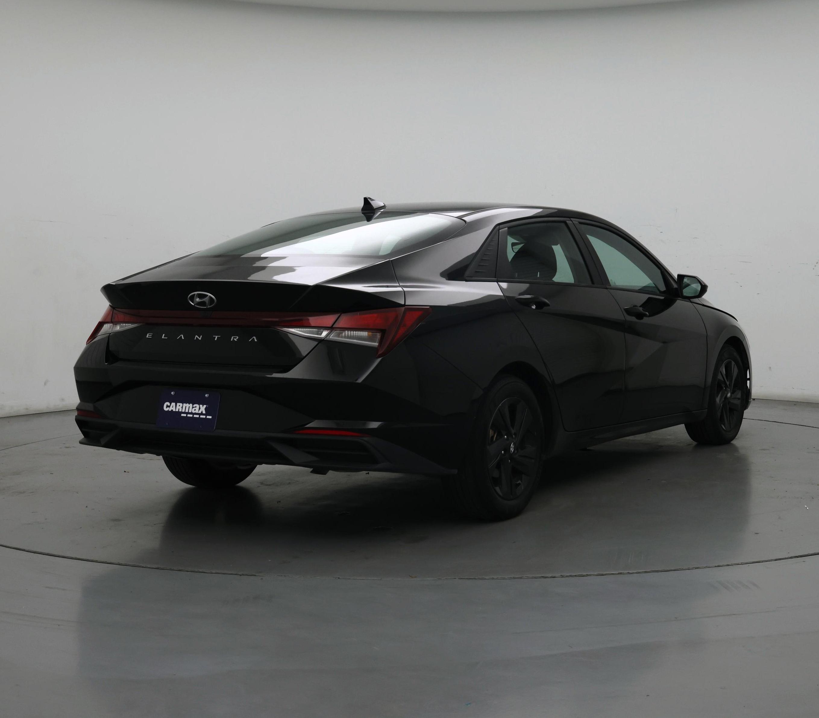 Thumbnail: 2023 Hyundai Elantra - 8