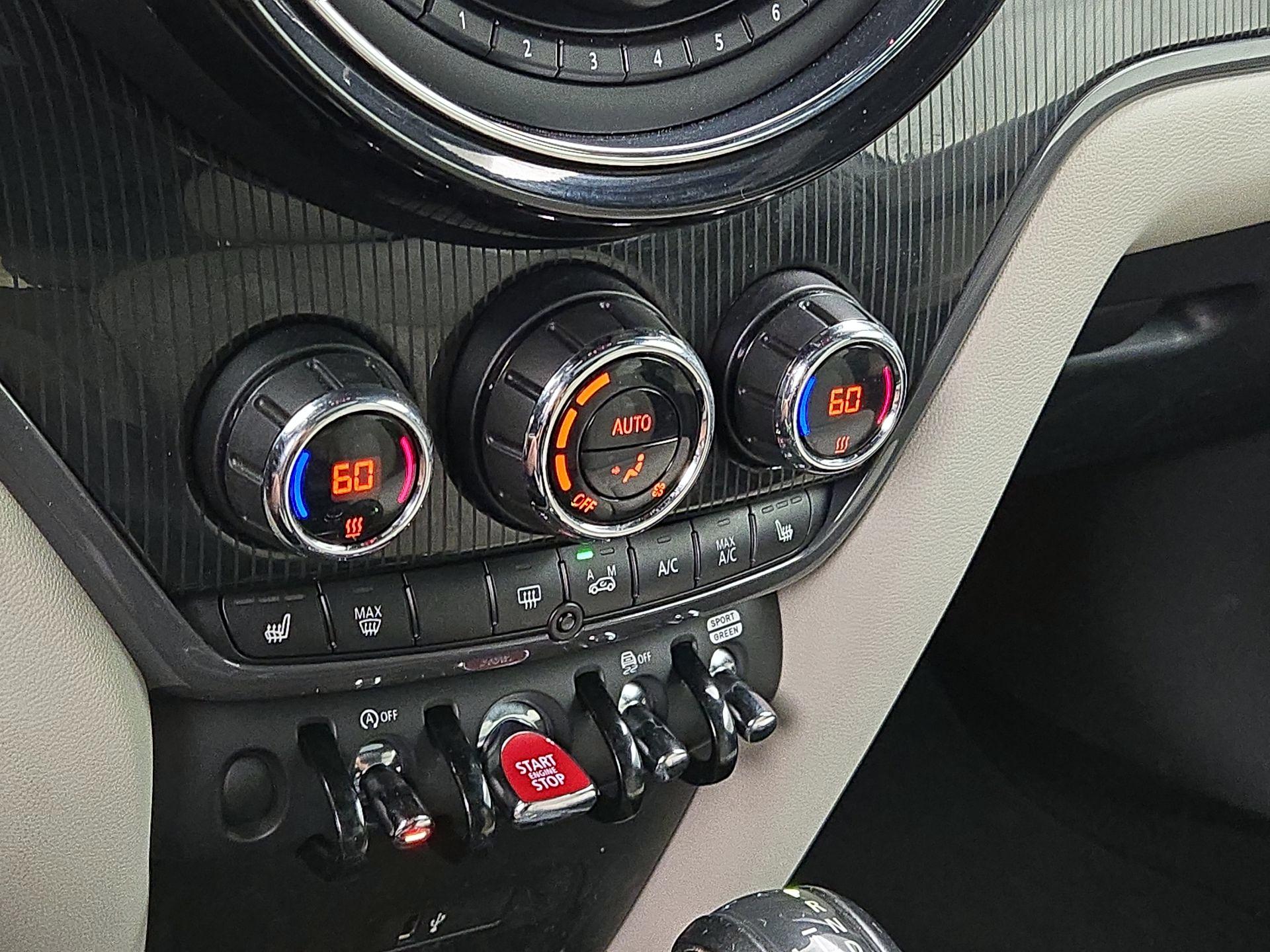 Thumbnail: 2019 MINI Cooper Countryman - 17