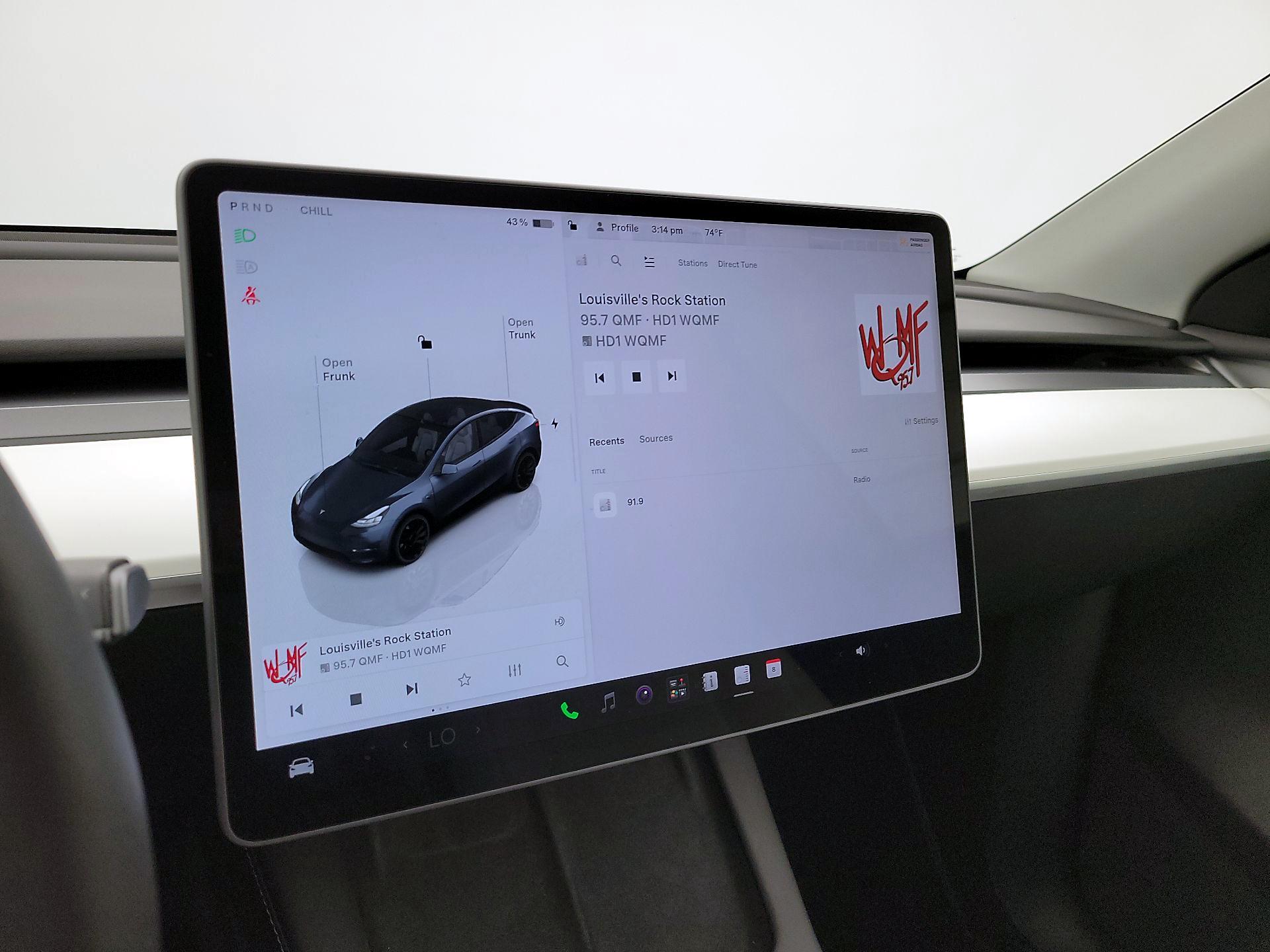 Thumbnail: 2022 Tesla Model Y - 14