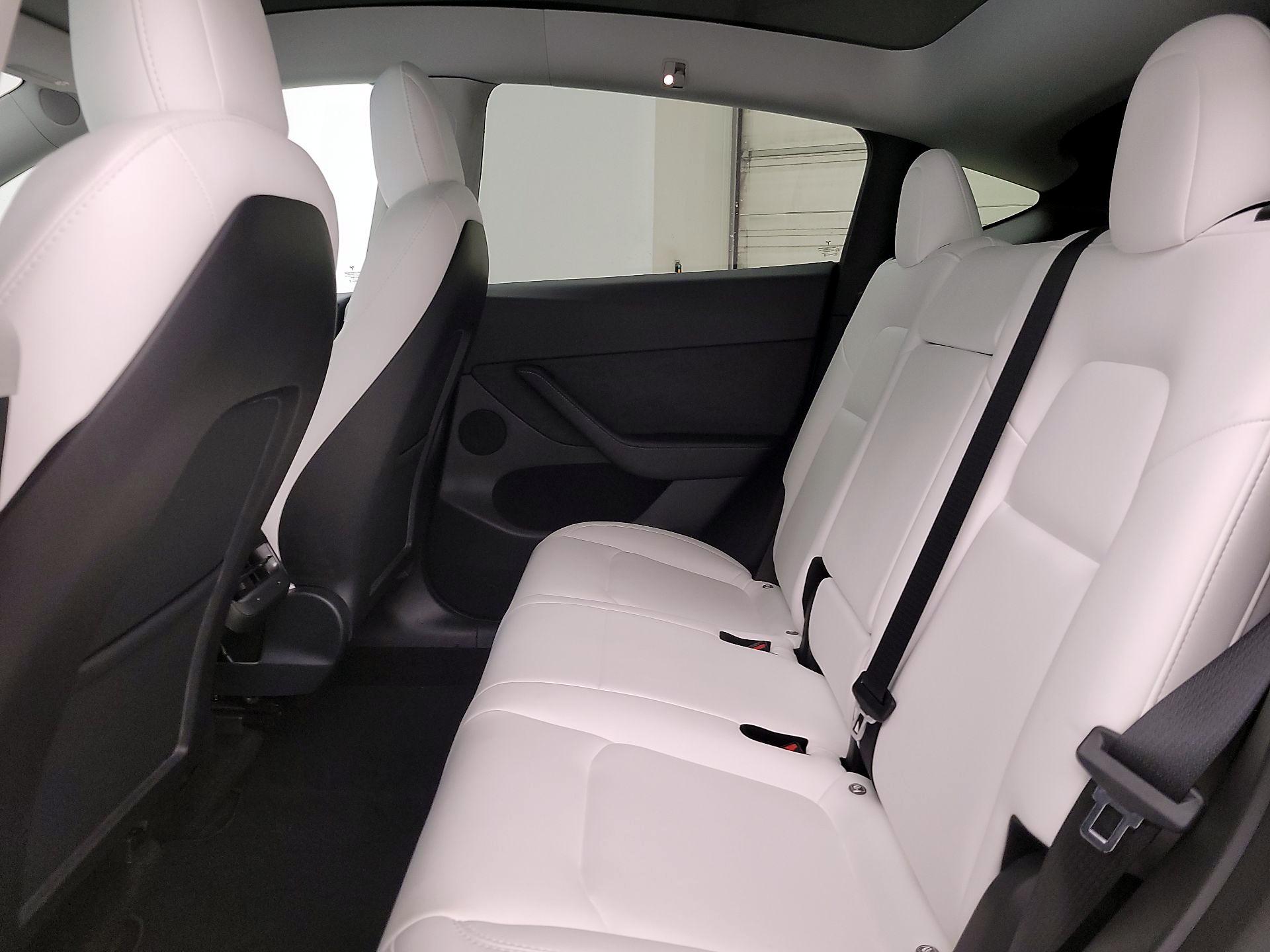 Thumbnail: 2022 Tesla Model Y - 18