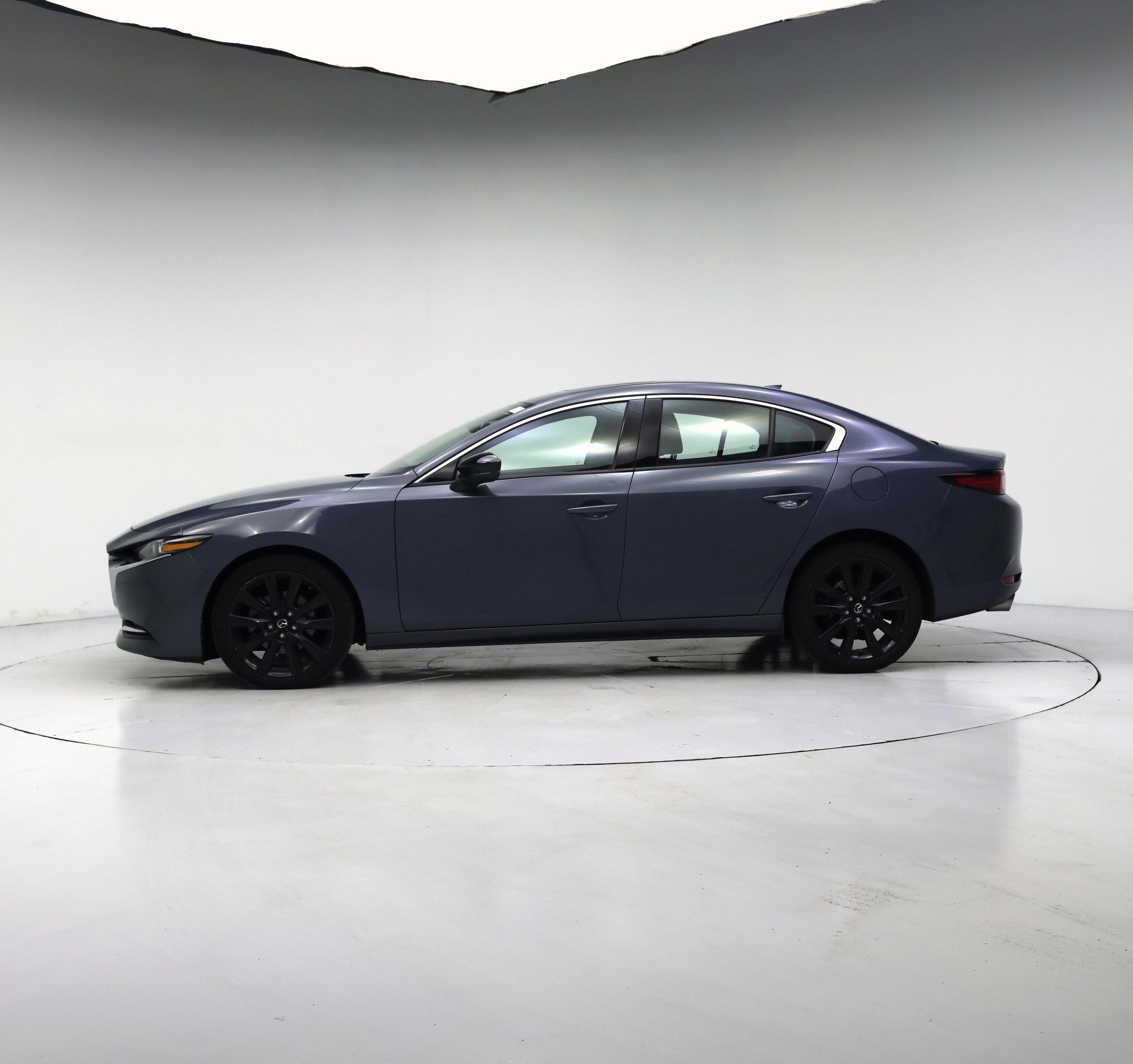 Thumbnail: 2022 Mazda Mazda3 - 3