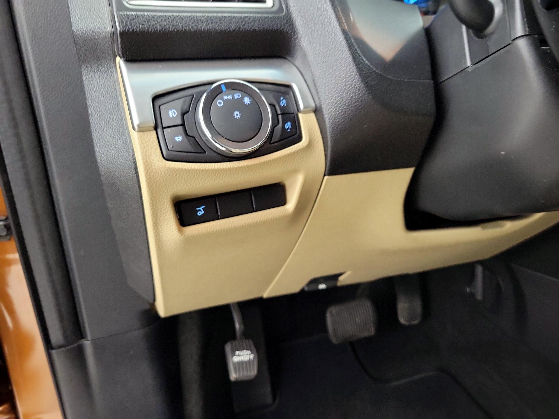 Thumbnail: 2017 Ford Explorer - 13