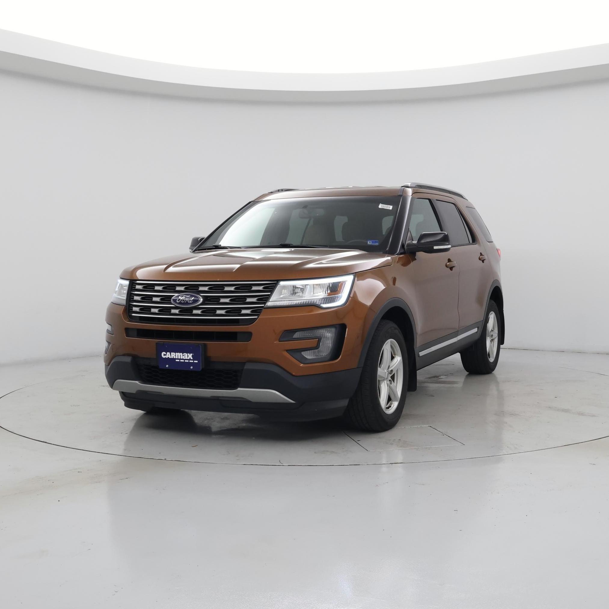 Thumbnail: 2017 Ford Explorer - 4