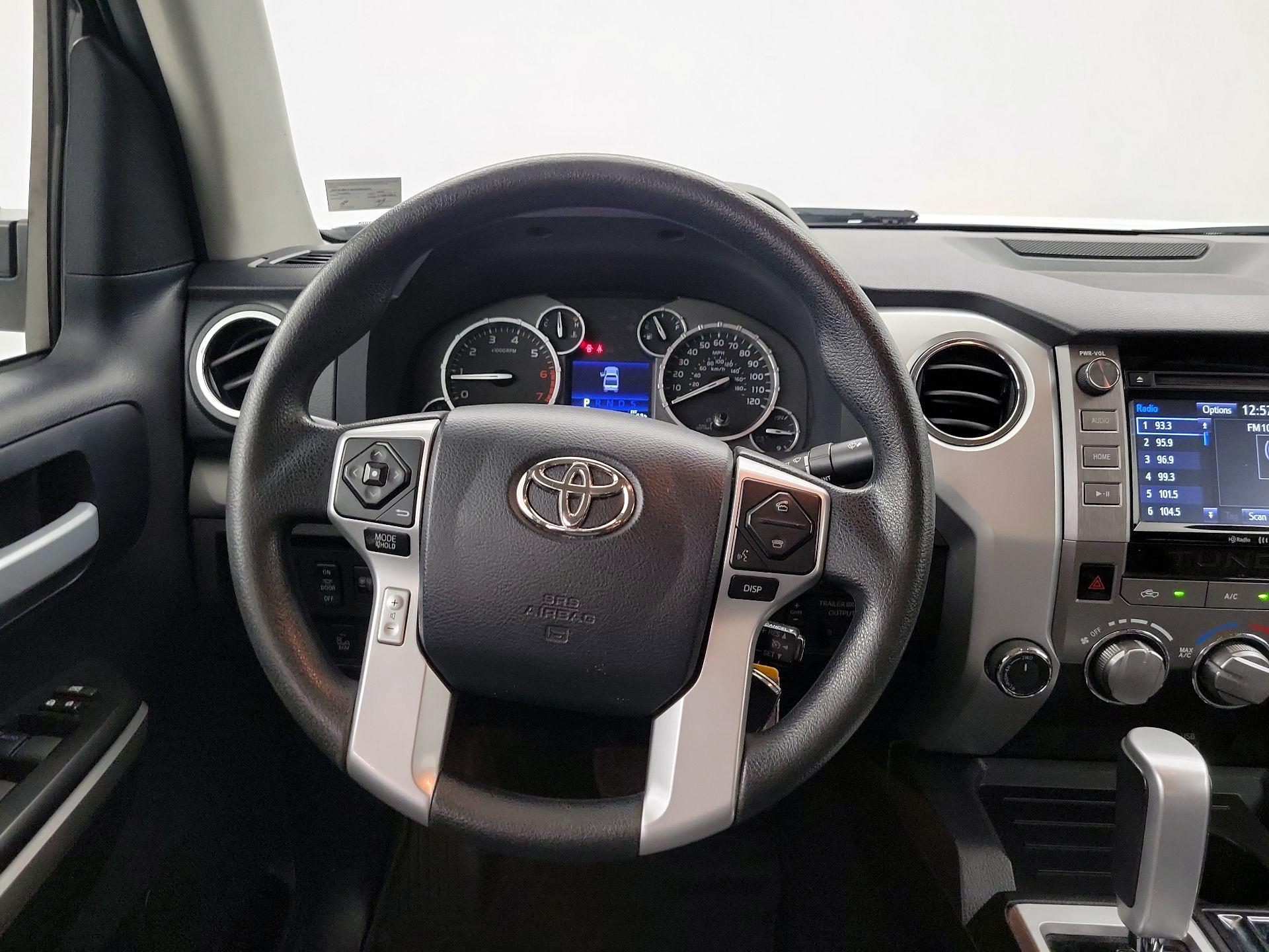 Thumbnail: 2016 Toyota Tundra - 10