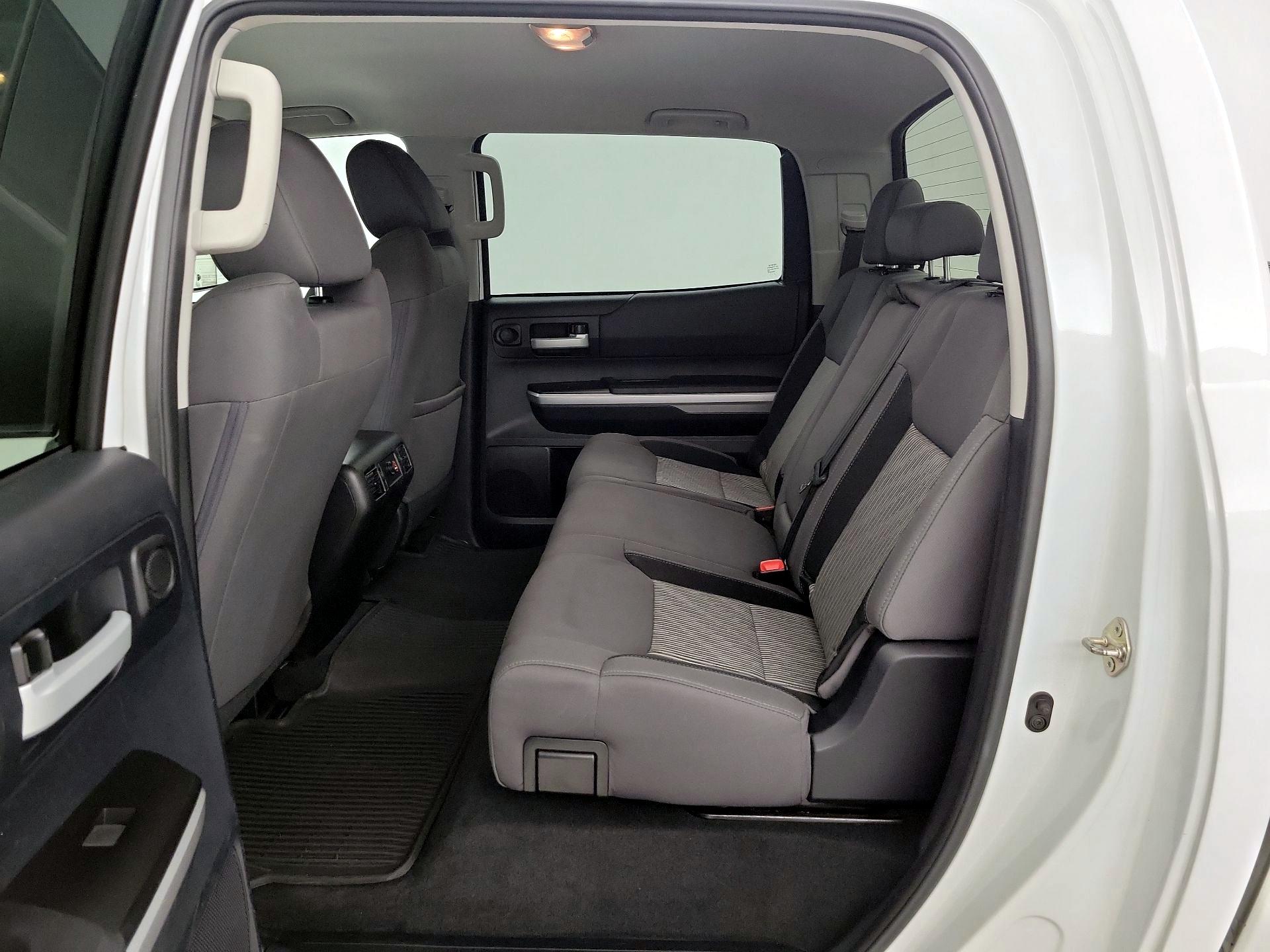 Thumbnail: 2016 Toyota Tundra - 19