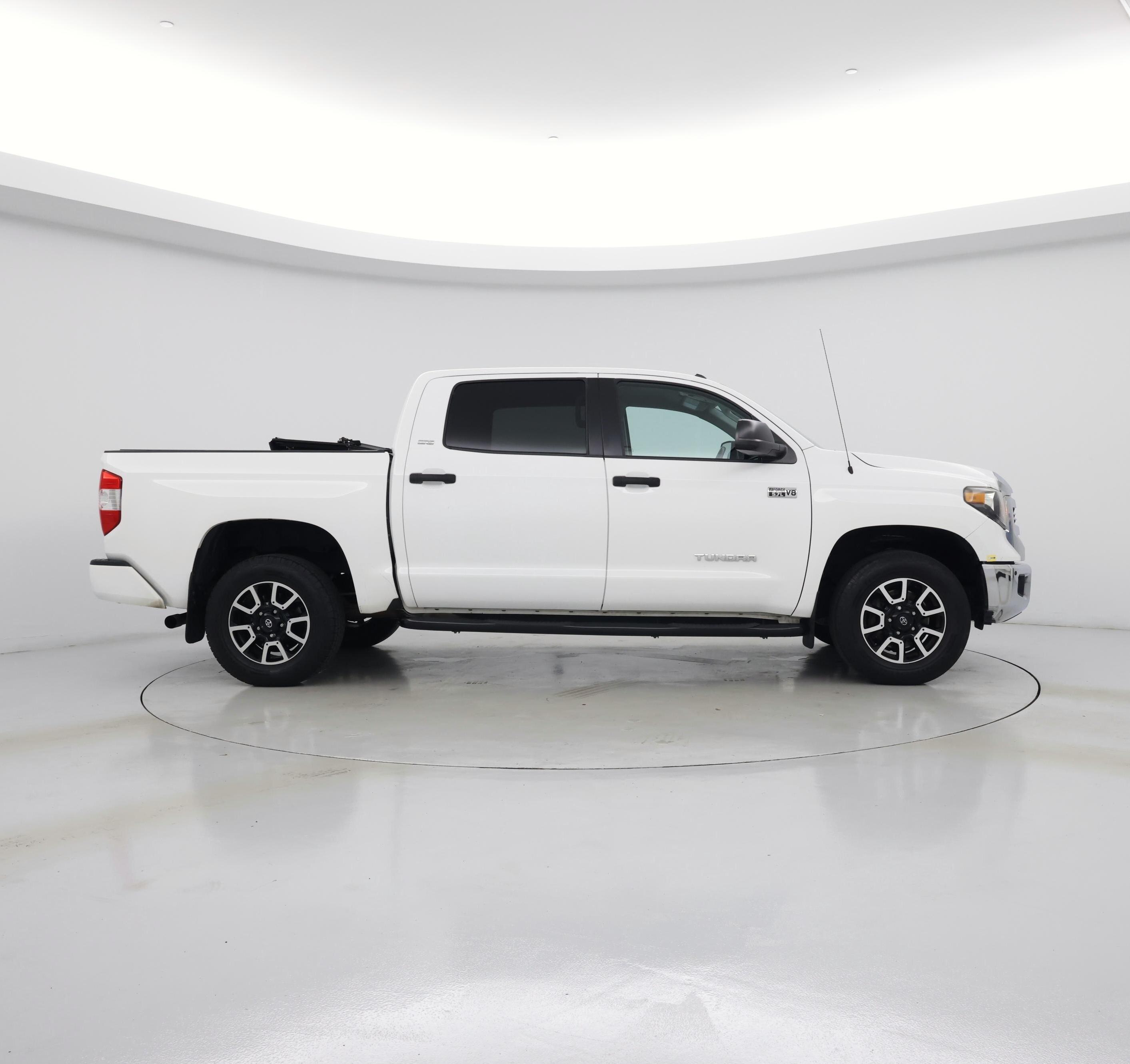 Thumbnail: 2016 Toyota Tundra - 7