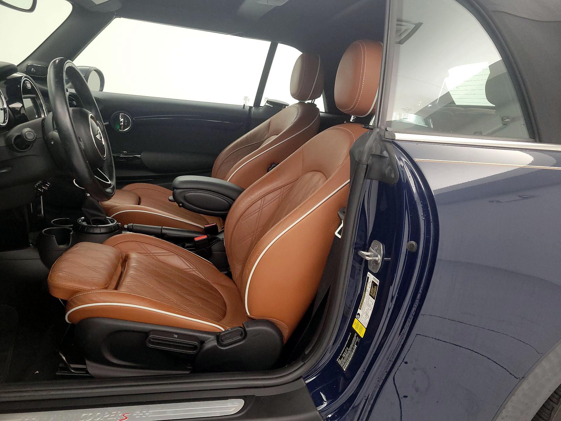 Thumbnail: 2017 MINI Cooper - 11
