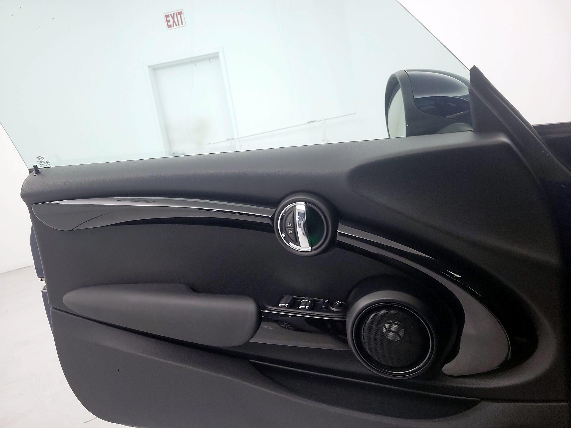 Thumbnail: 2017 MINI Cooper - 12