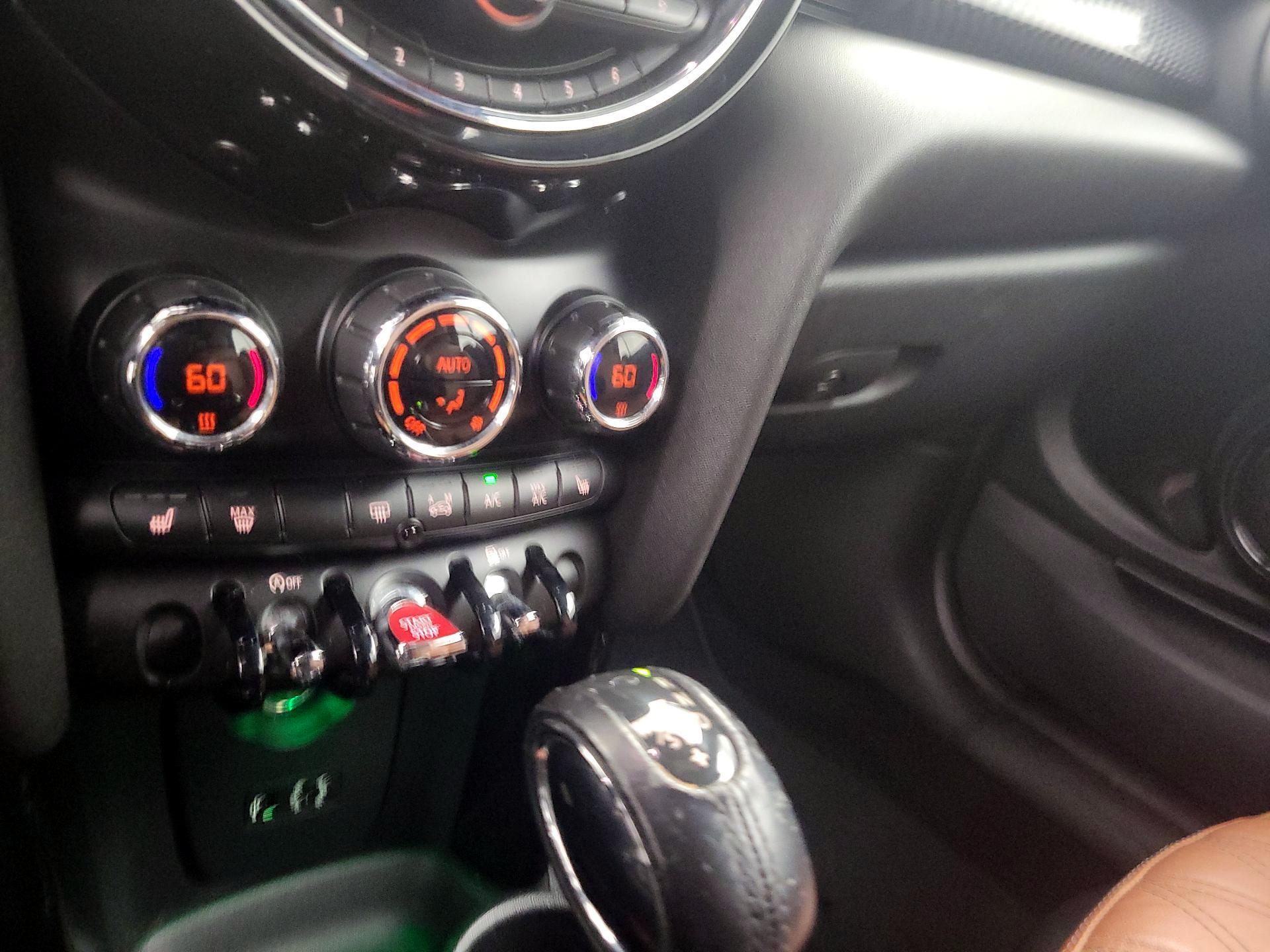 Thumbnail: 2017 MINI Cooper - 16
