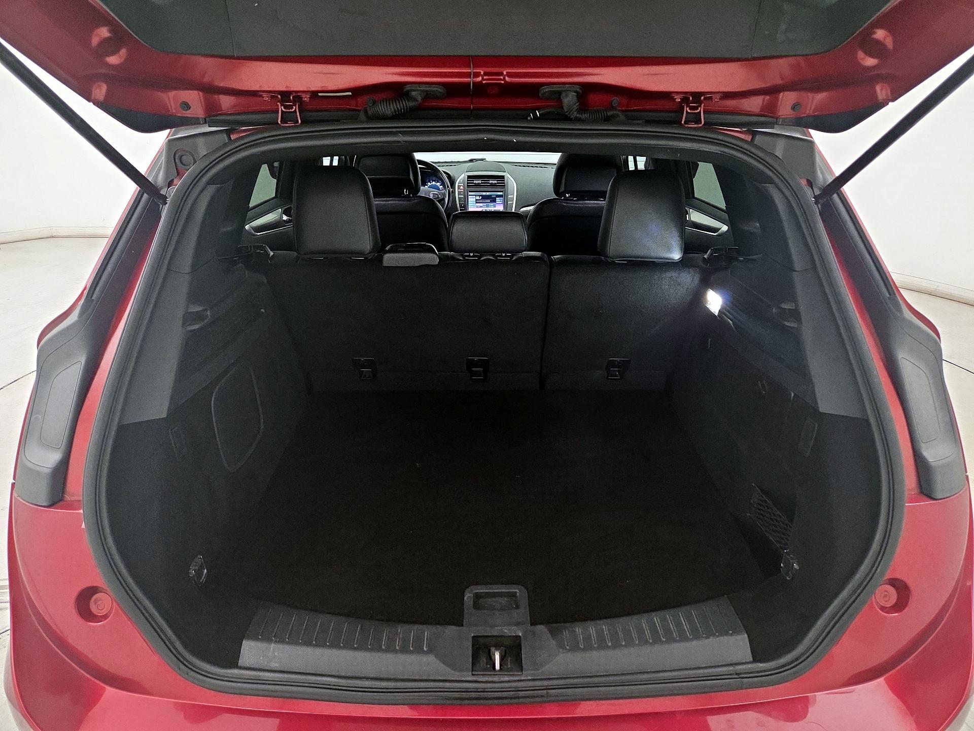 Thumbnail: 2015 Lincoln MKC - 19