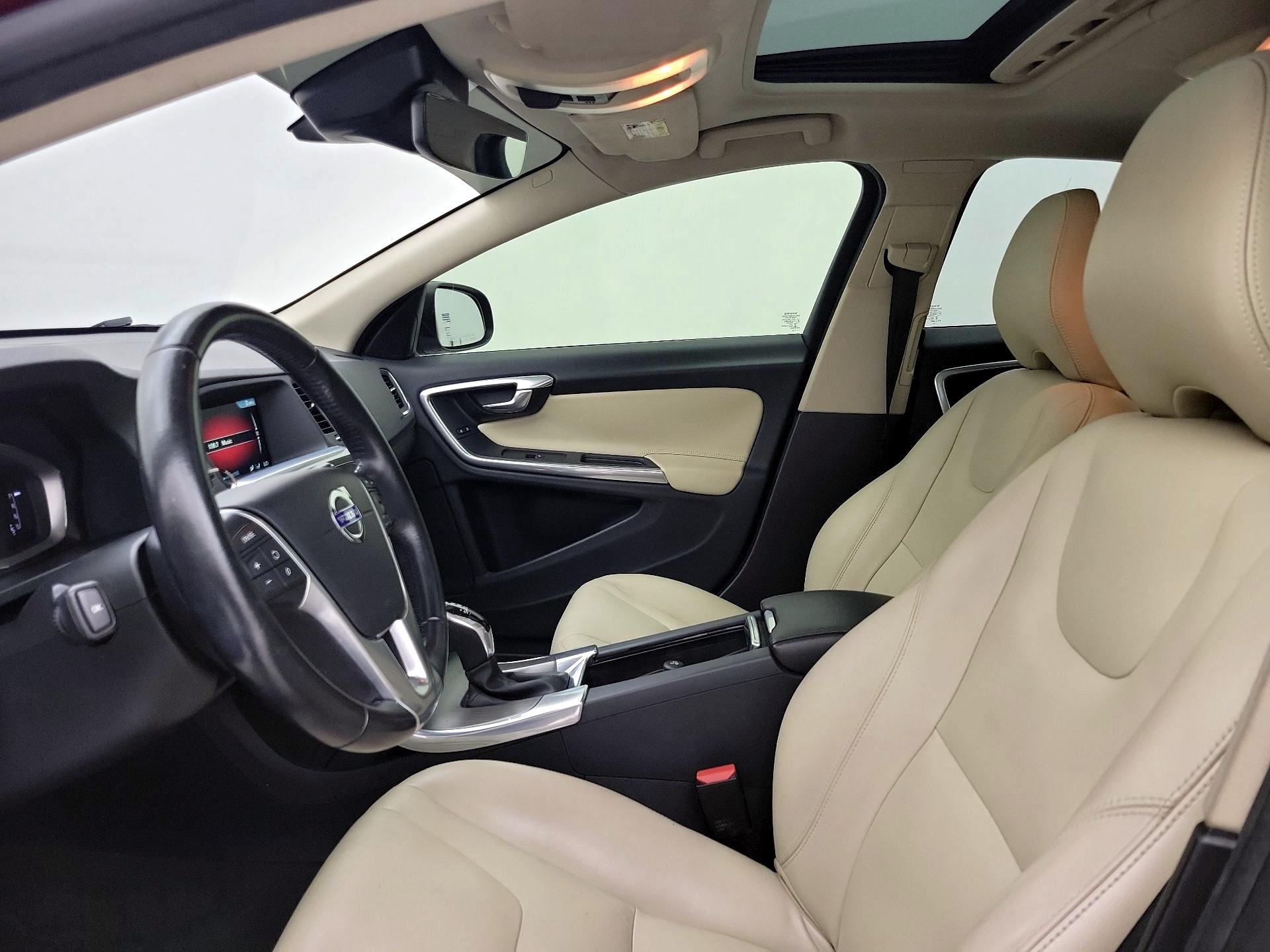 Thumbnail: 2016 Volvo S60 - 11