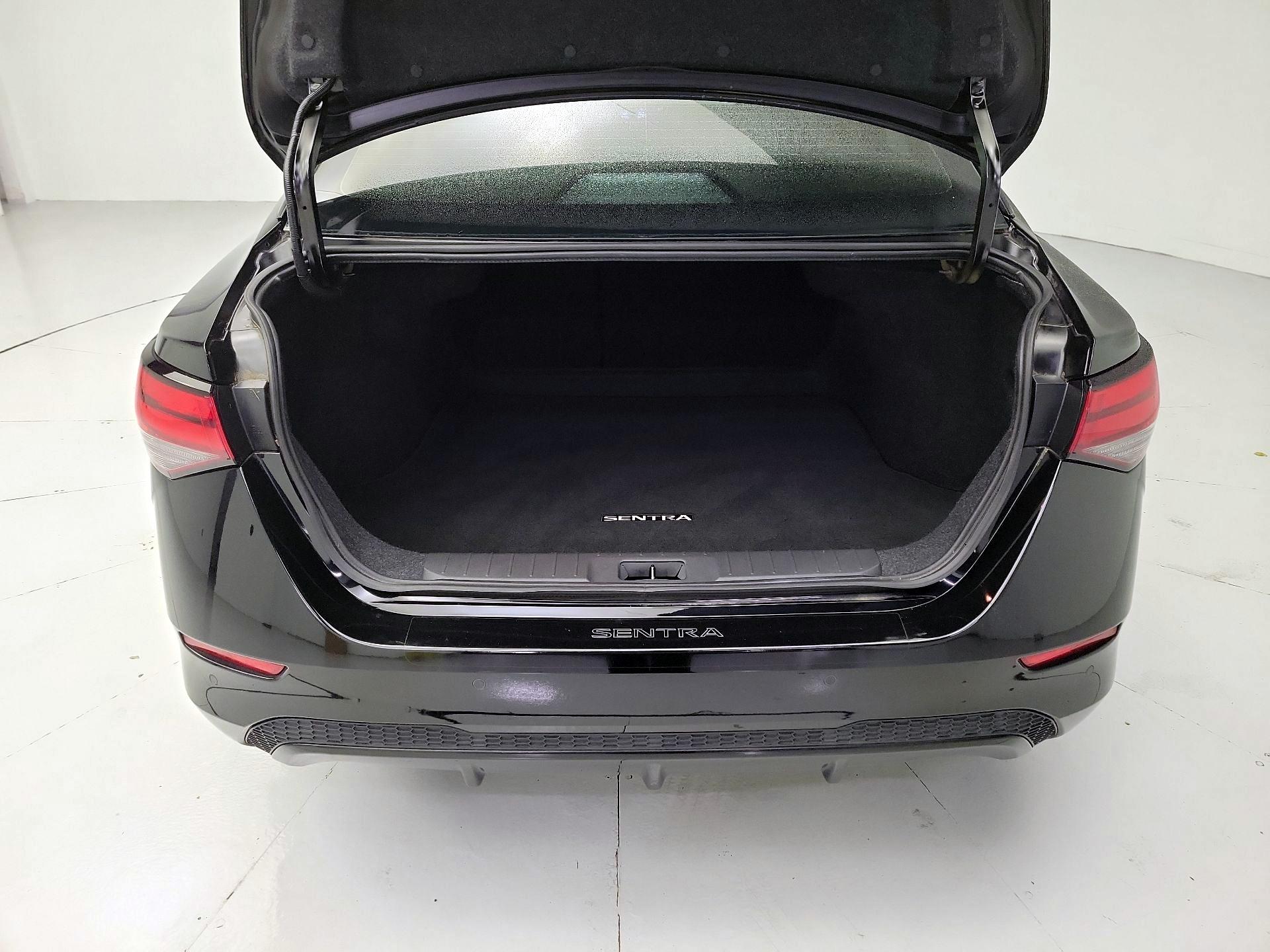 Thumbnail: 2021 Nissan Sentra - 20