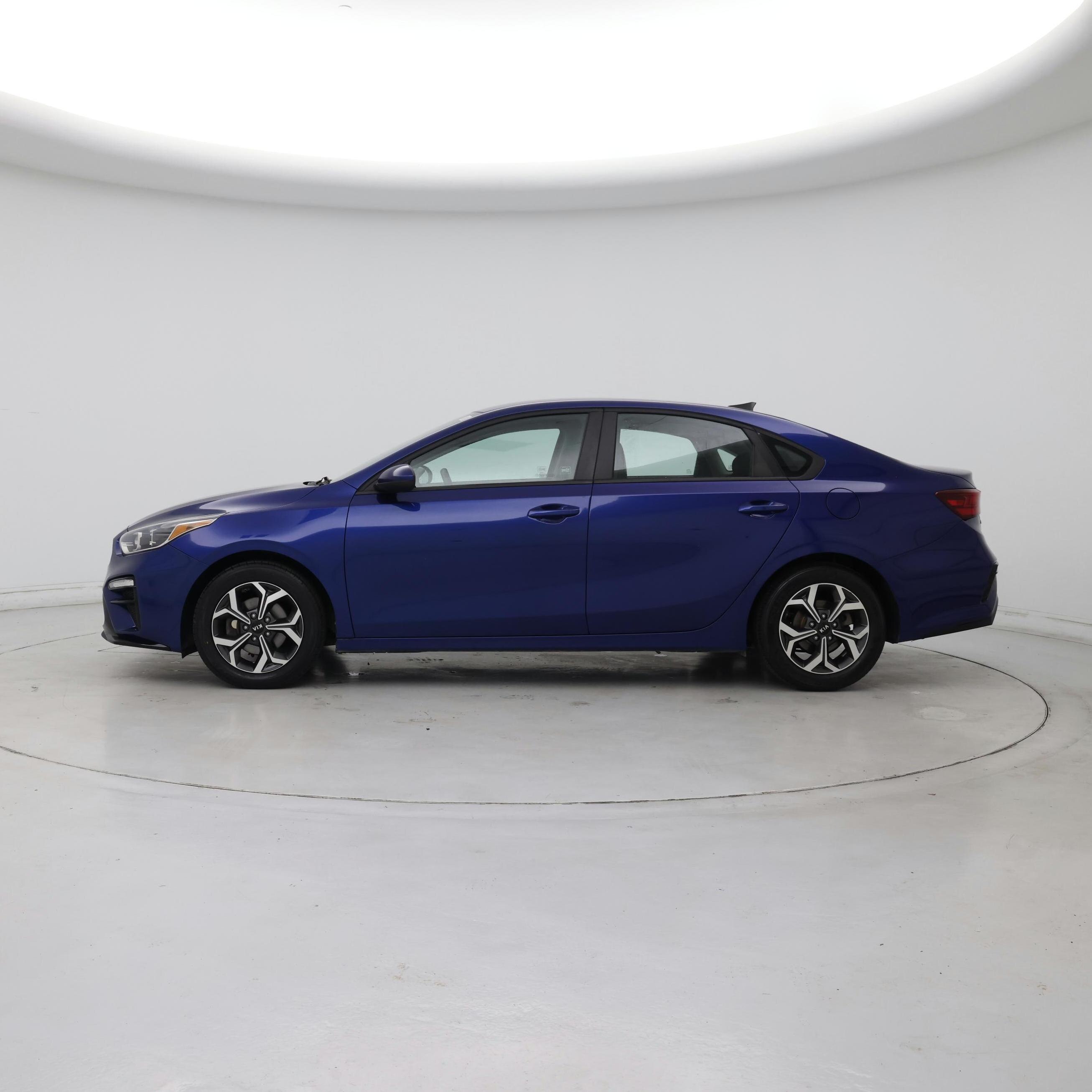 Thumbnail: 2020 Kia Forte - 3