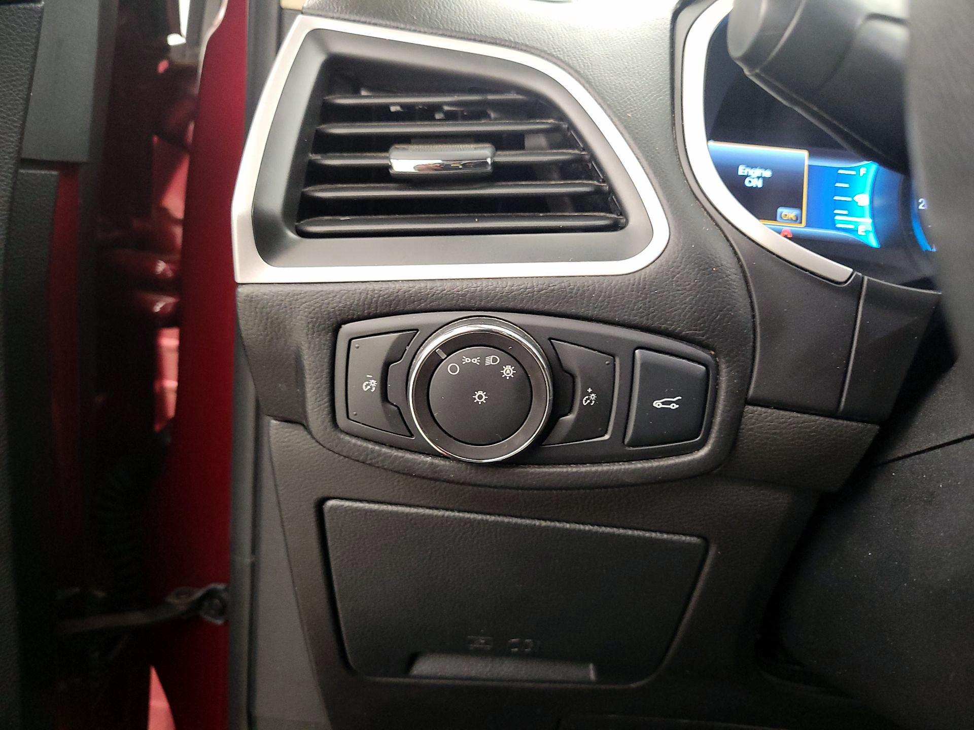 Thumbnail: 2018 Ford Edge - 13
