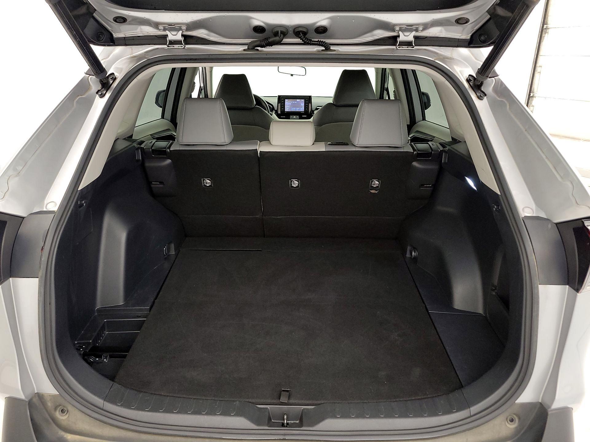 Thumbnail: 2021 Toyota RAV4 - 20